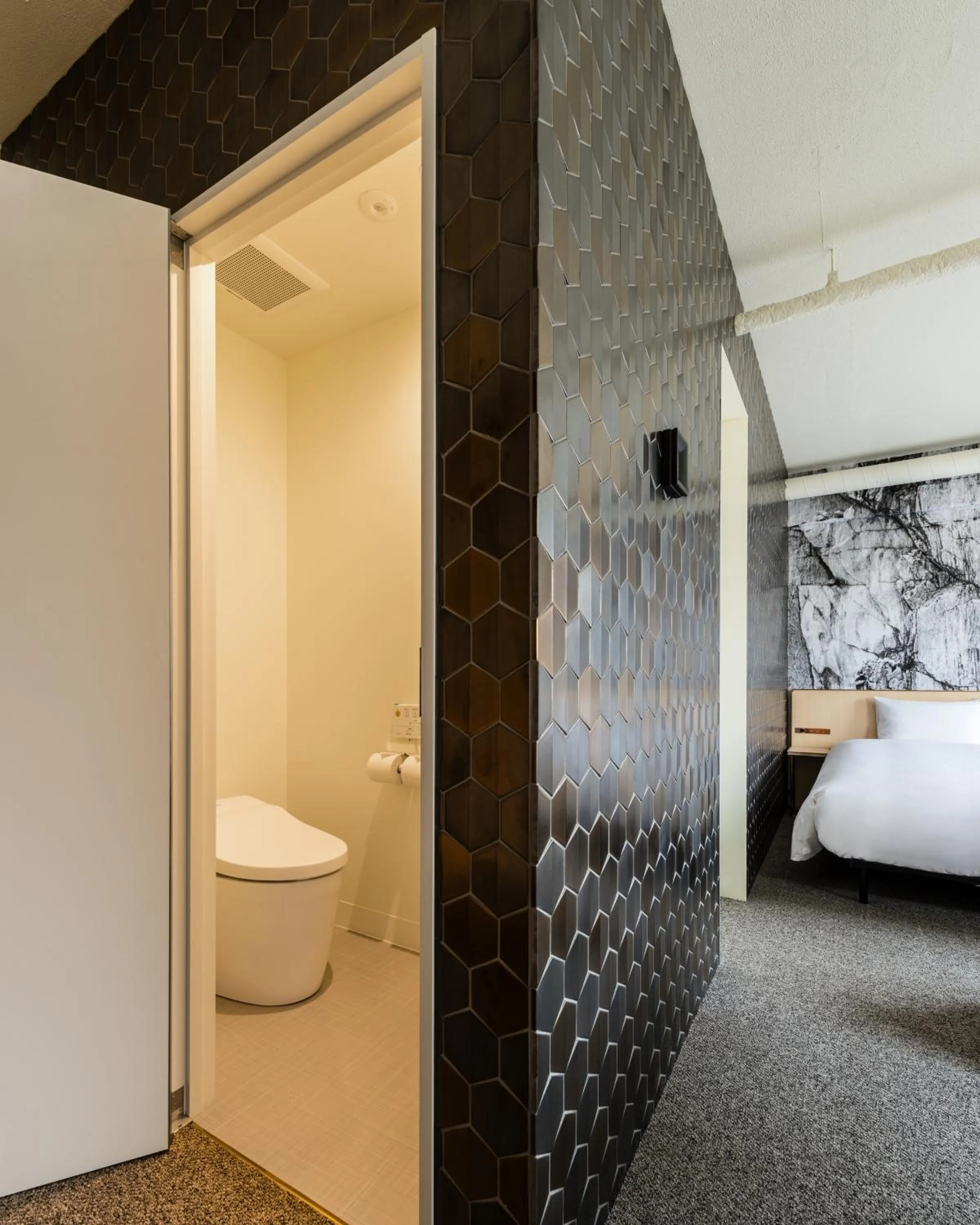 Bathroom, Bed in Hotel Anteroom Kyoto