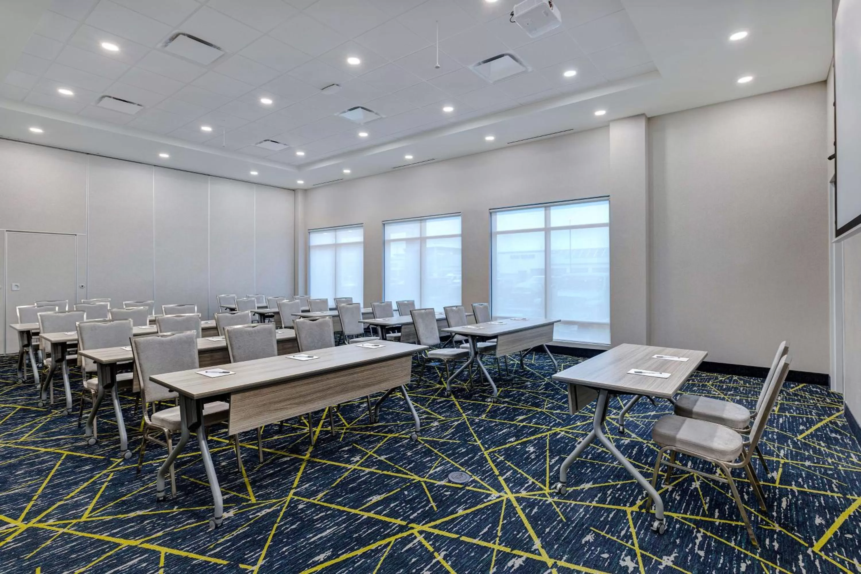 Meeting/conference room in Hampton Inn & Suites Burlington, Ontario, Canada