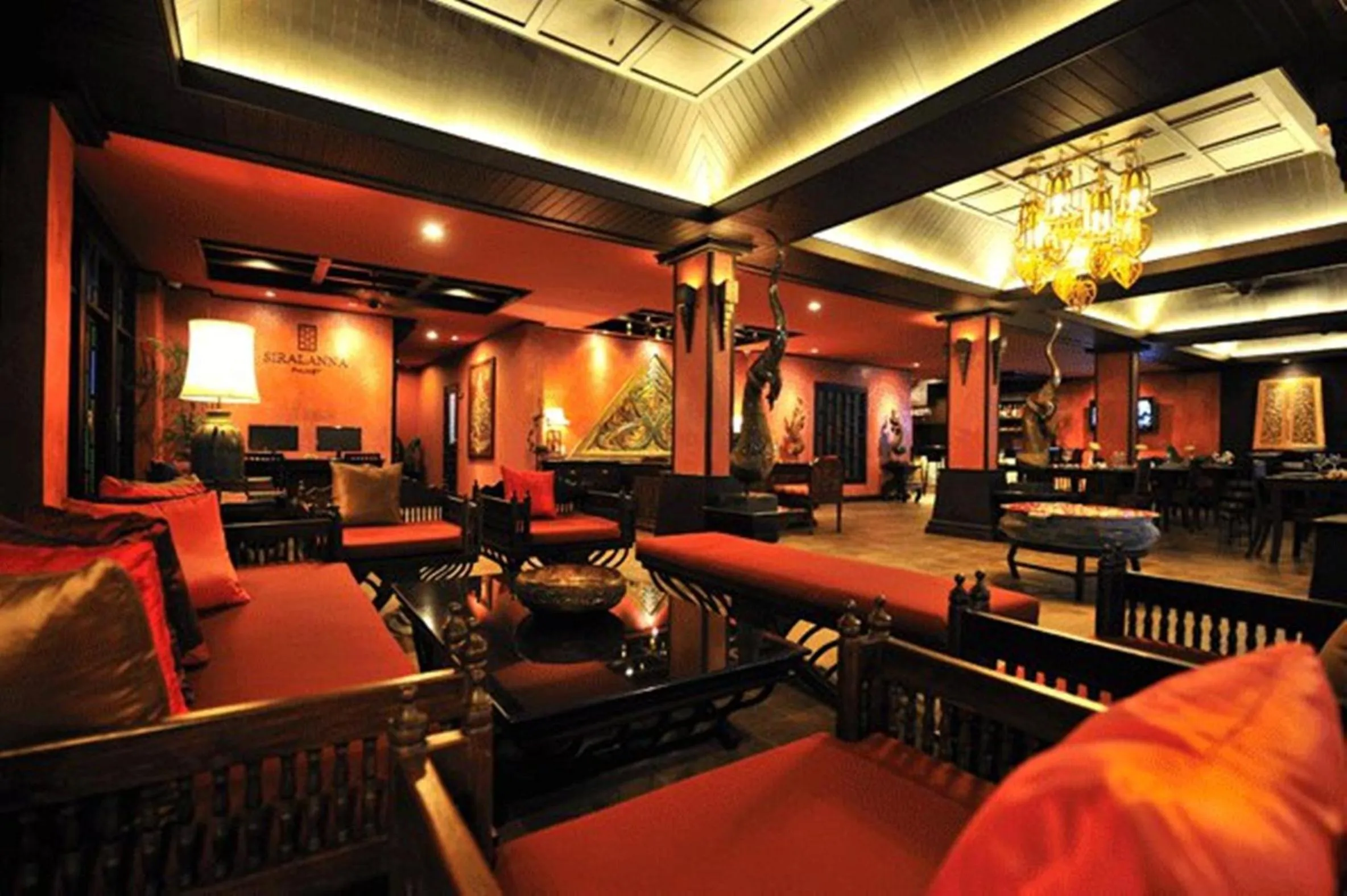 Lobby or reception in Siralanna Hotel