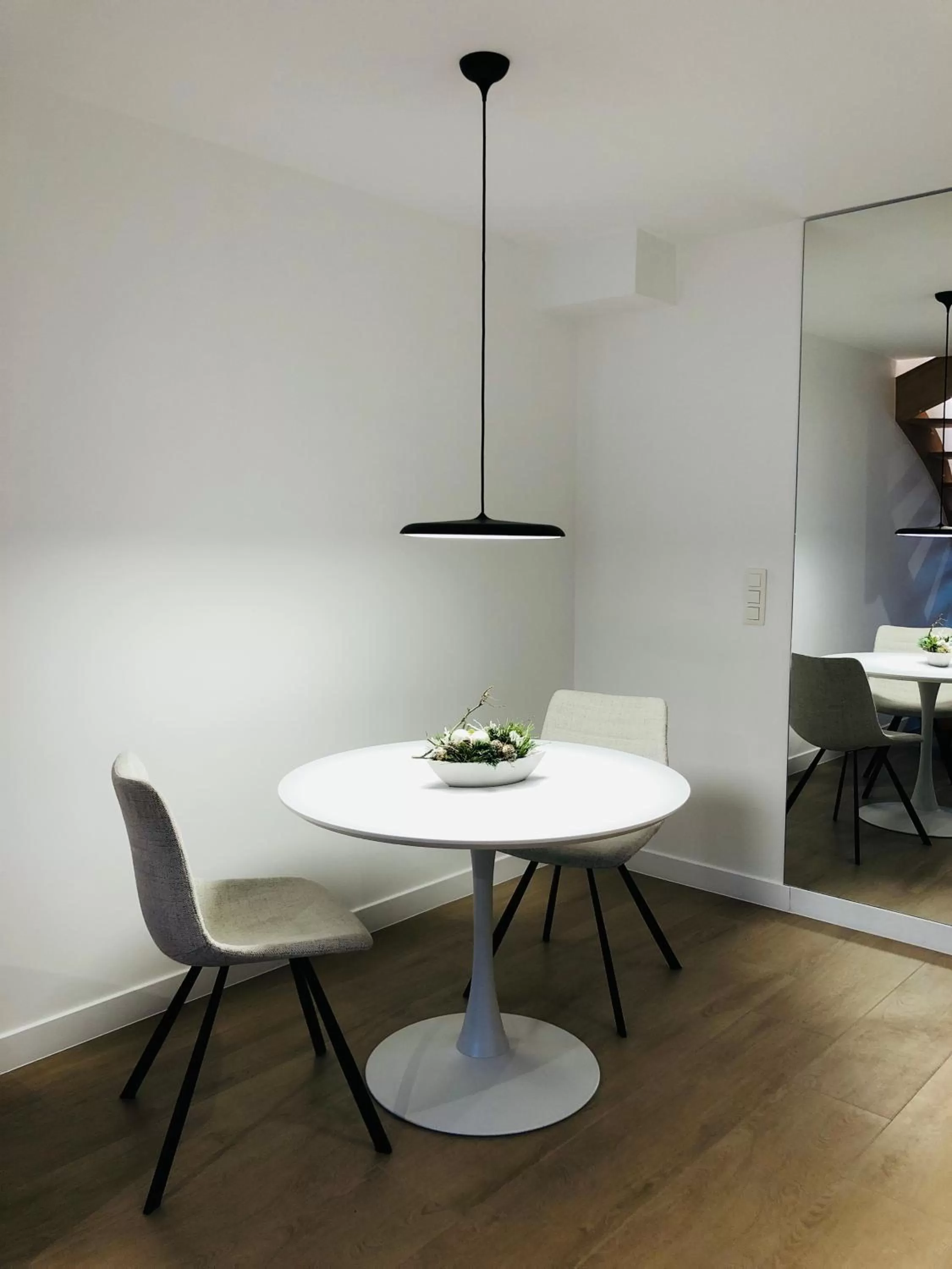 Dining area in Suites Le Porte-Bonheur
