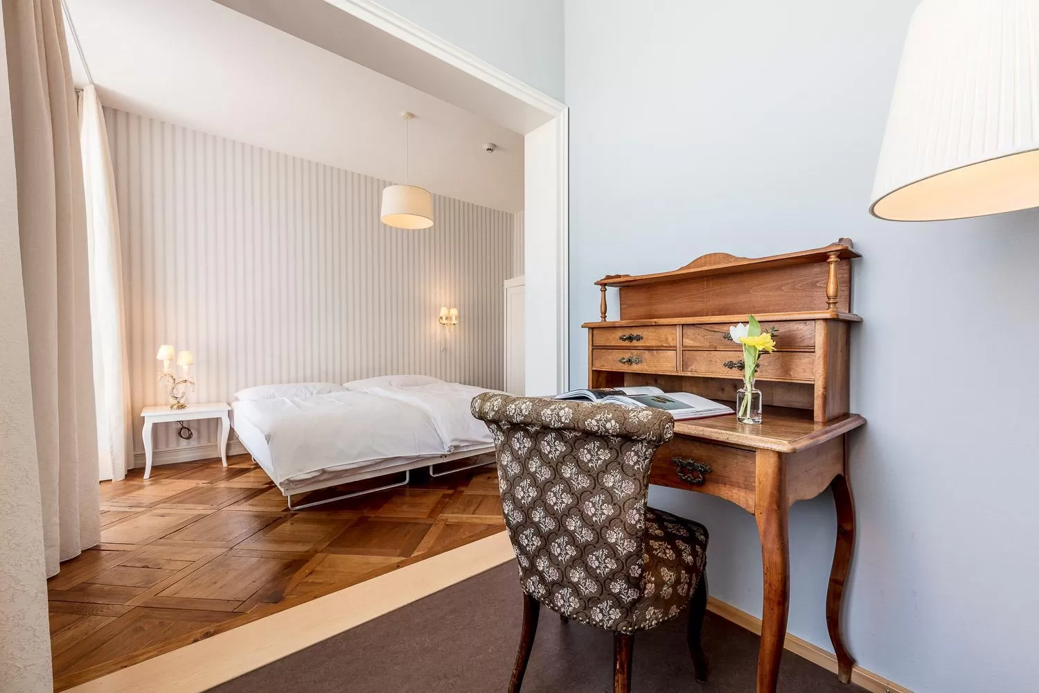 Bed in Hotel Terrasse am See