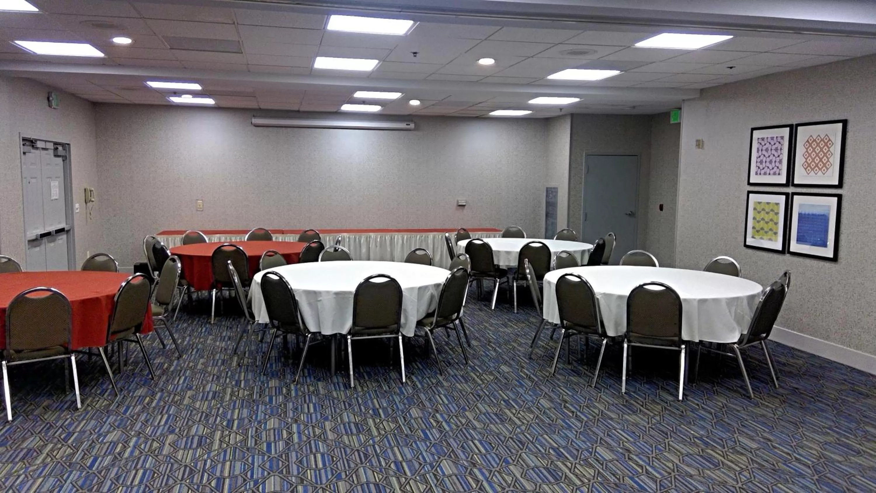 Banquet/Function facilities in Holiday Inn Express & Suites Tracy by IHG