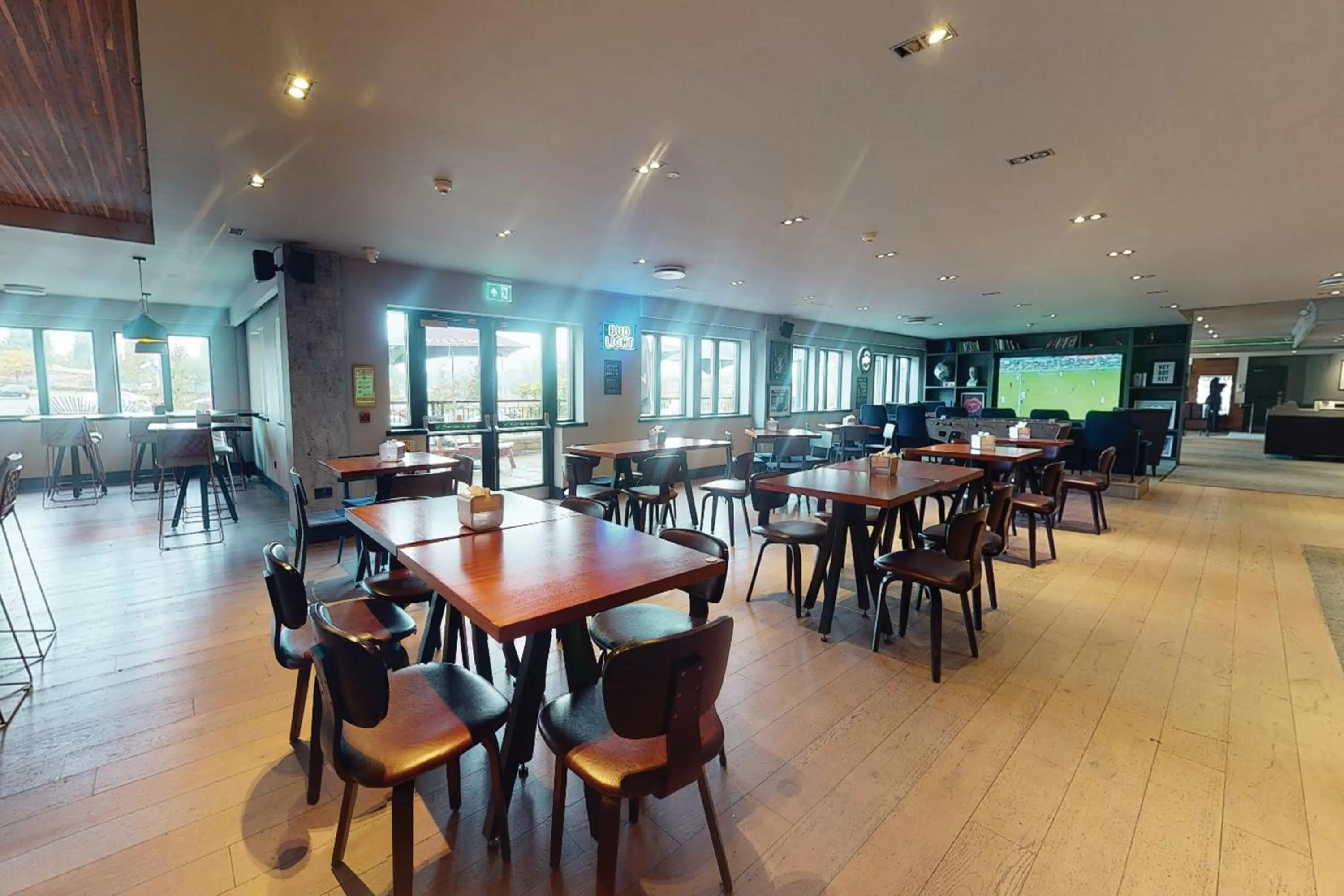 Restaurant/places to eat in Village Hotel Birmingham Dudley