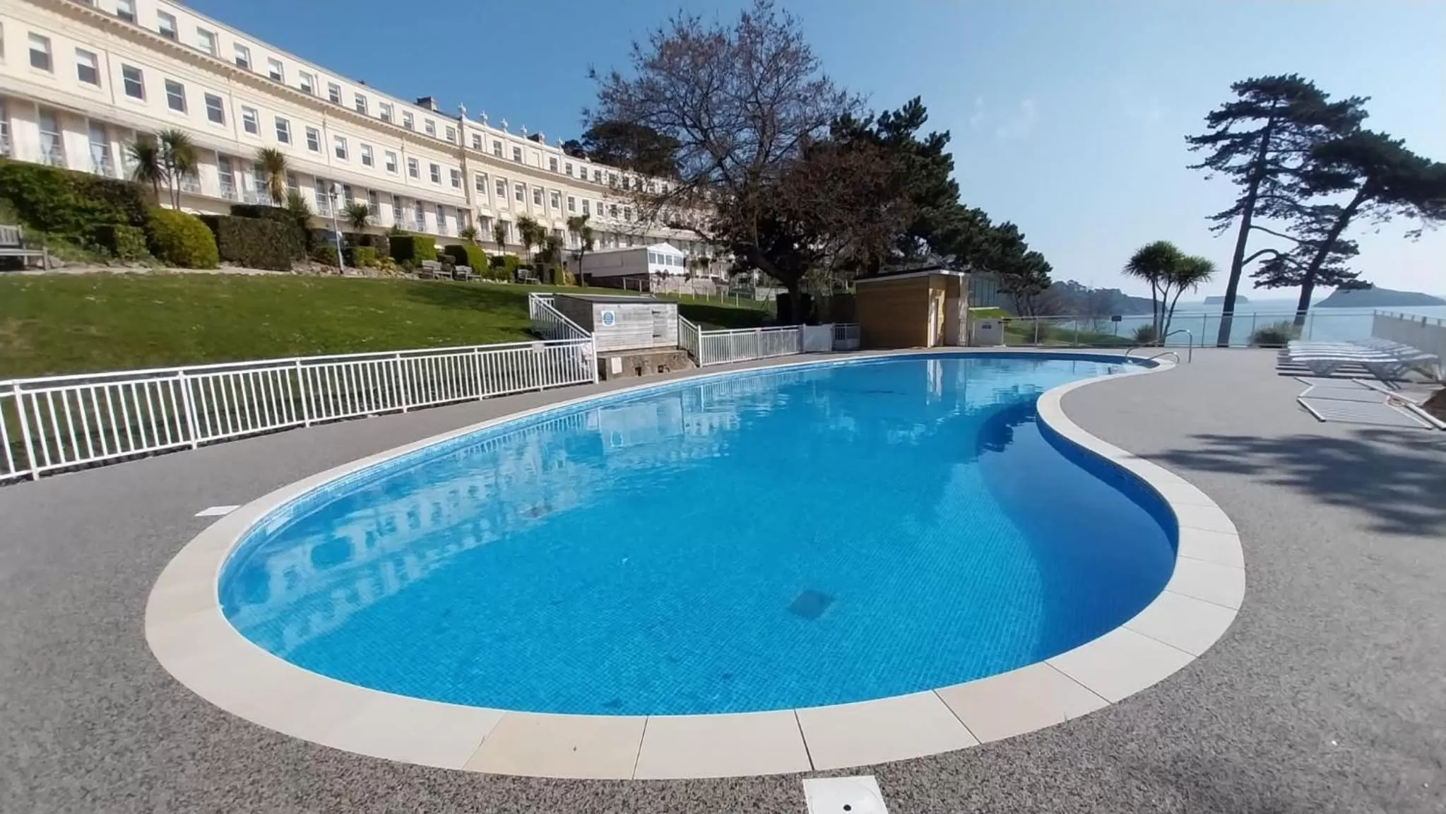 Swimming pool in The Osborne Hotel