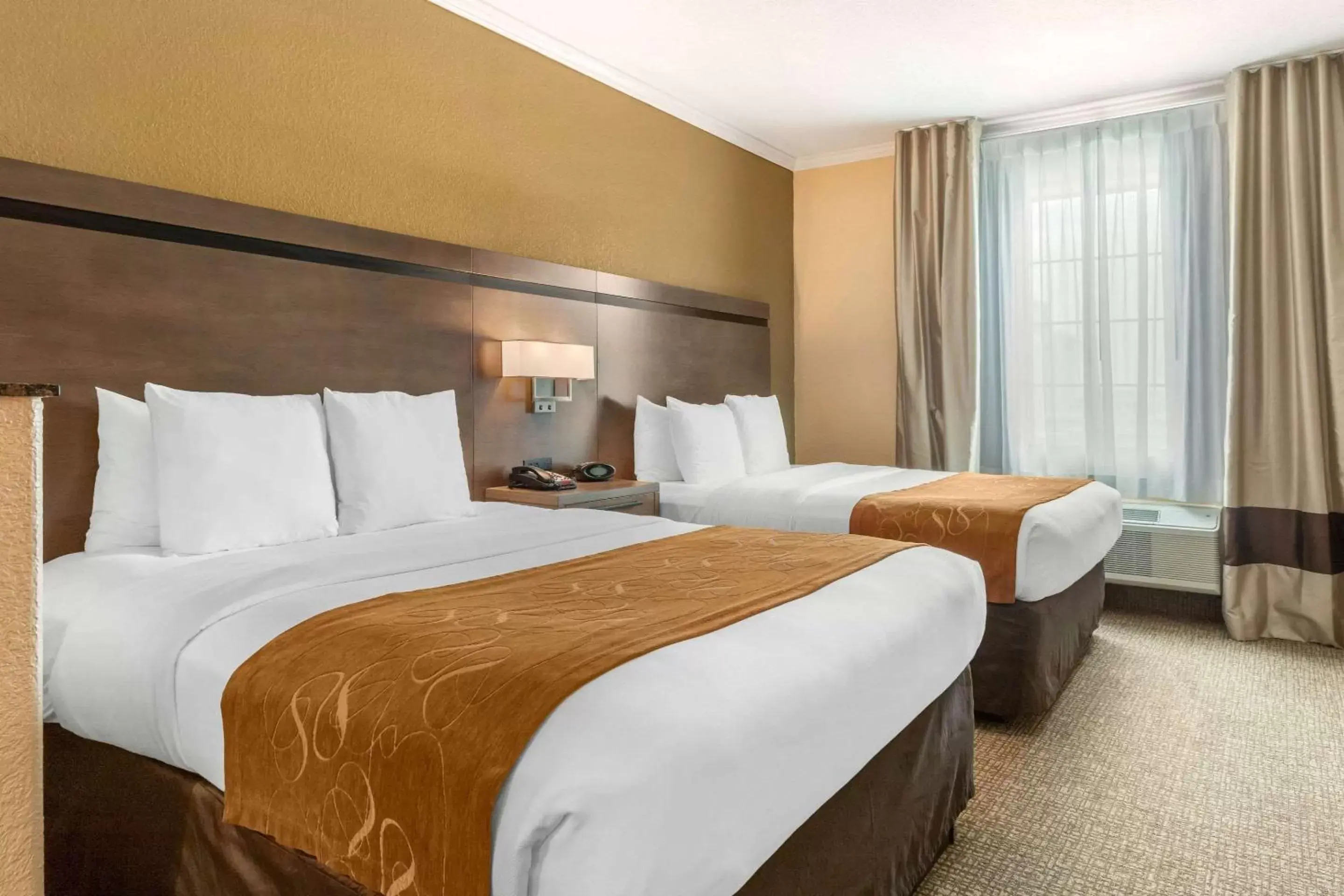 Queen Suite with Two Queen Beds - Non-Smoking in Comfort Suites Baytown I - 10 Queen Suite with Two Queen Beds - Non-Smoking in Comfort Suites Baytown I - 10