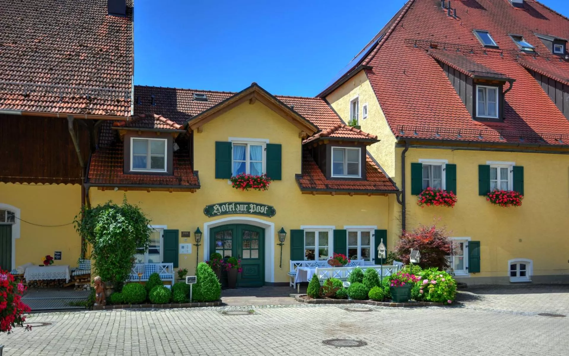Facade/entrance, Property Building in Boutique Hotel POST ANDECHS