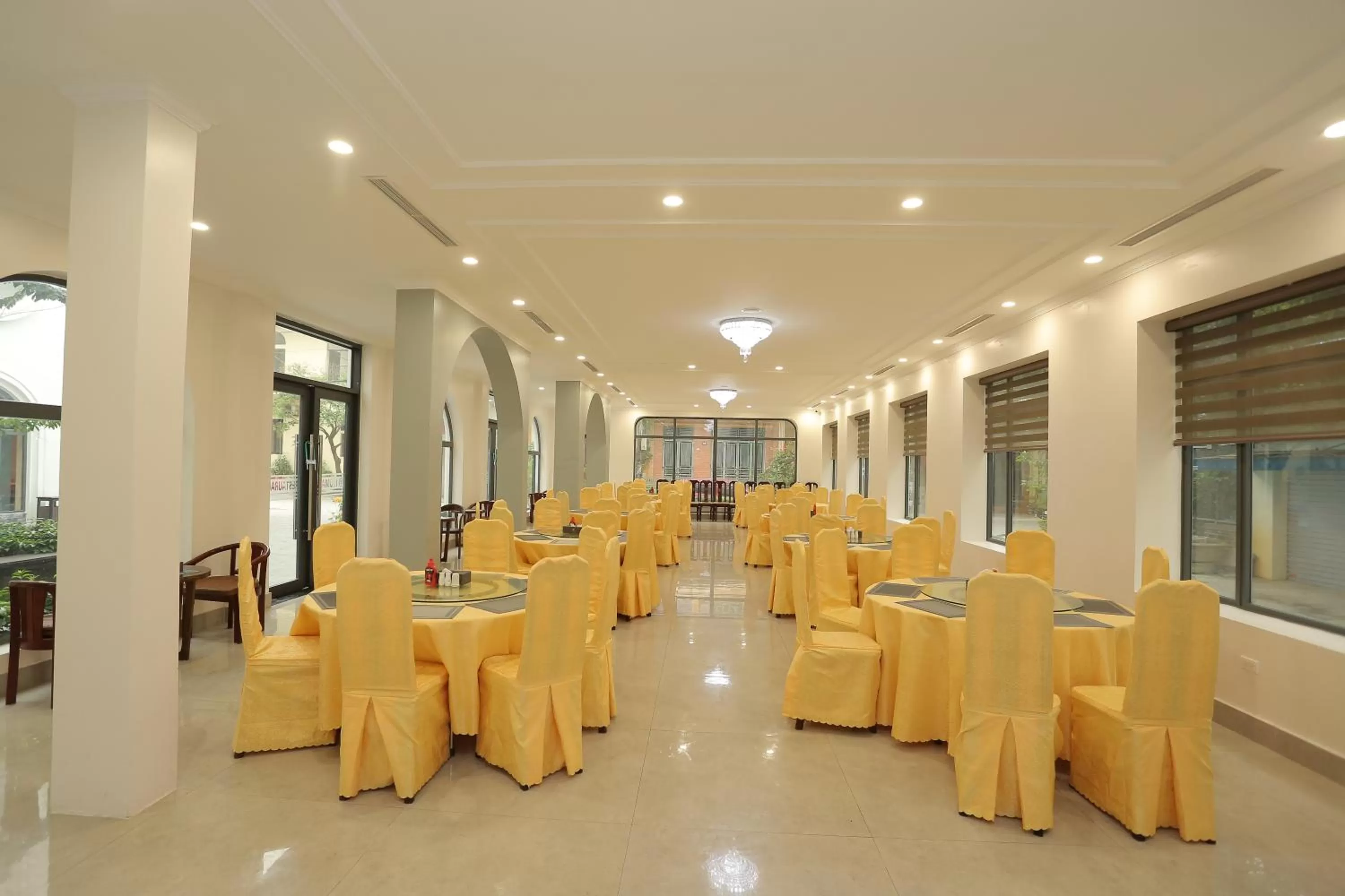 Restaurant/places to eat in MOMALI Hotel Ninh Binh