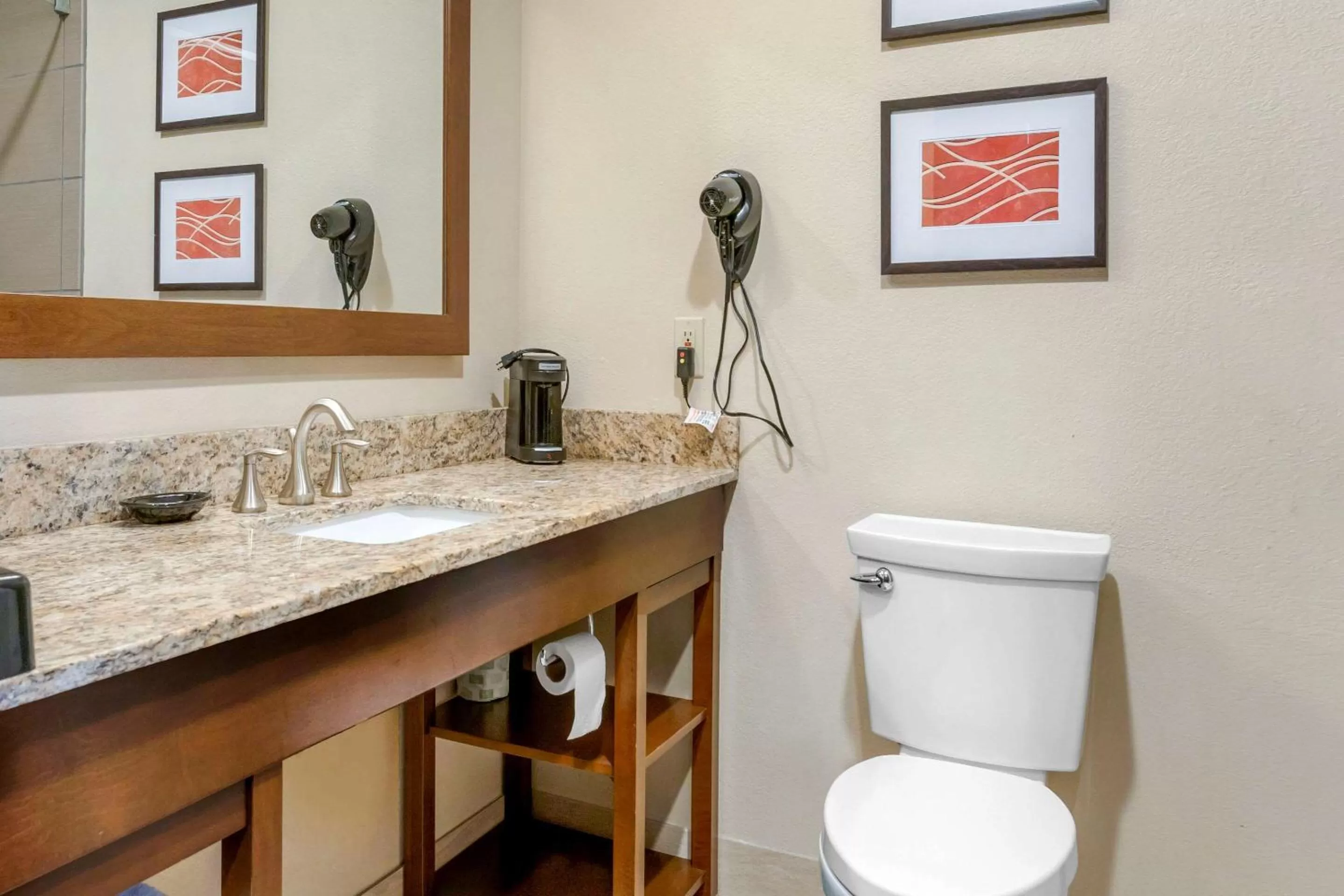 Bedroom in Comfort Inn Sault Ste Marie MI