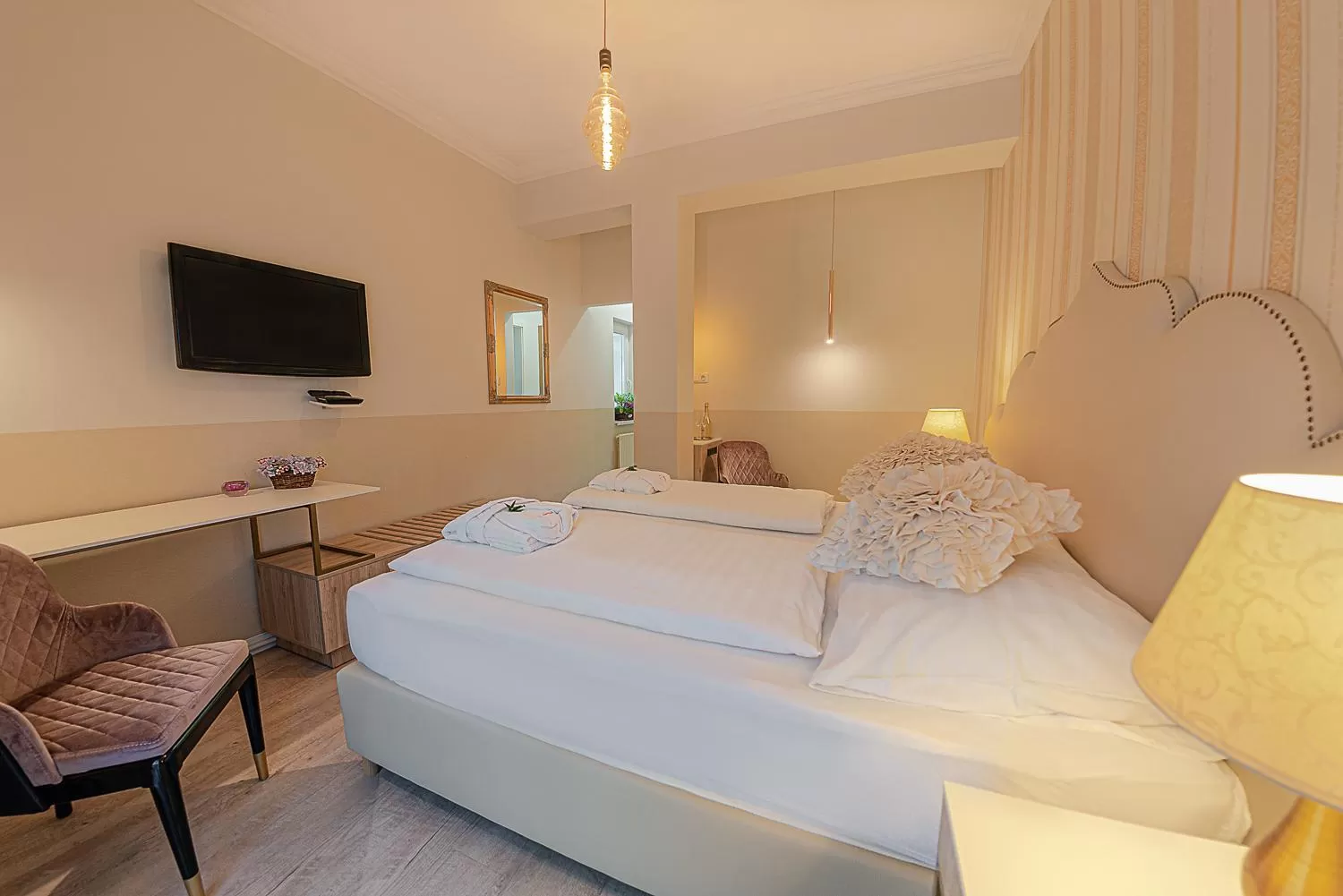 Bedroom, Bed in Casablanca Panzió