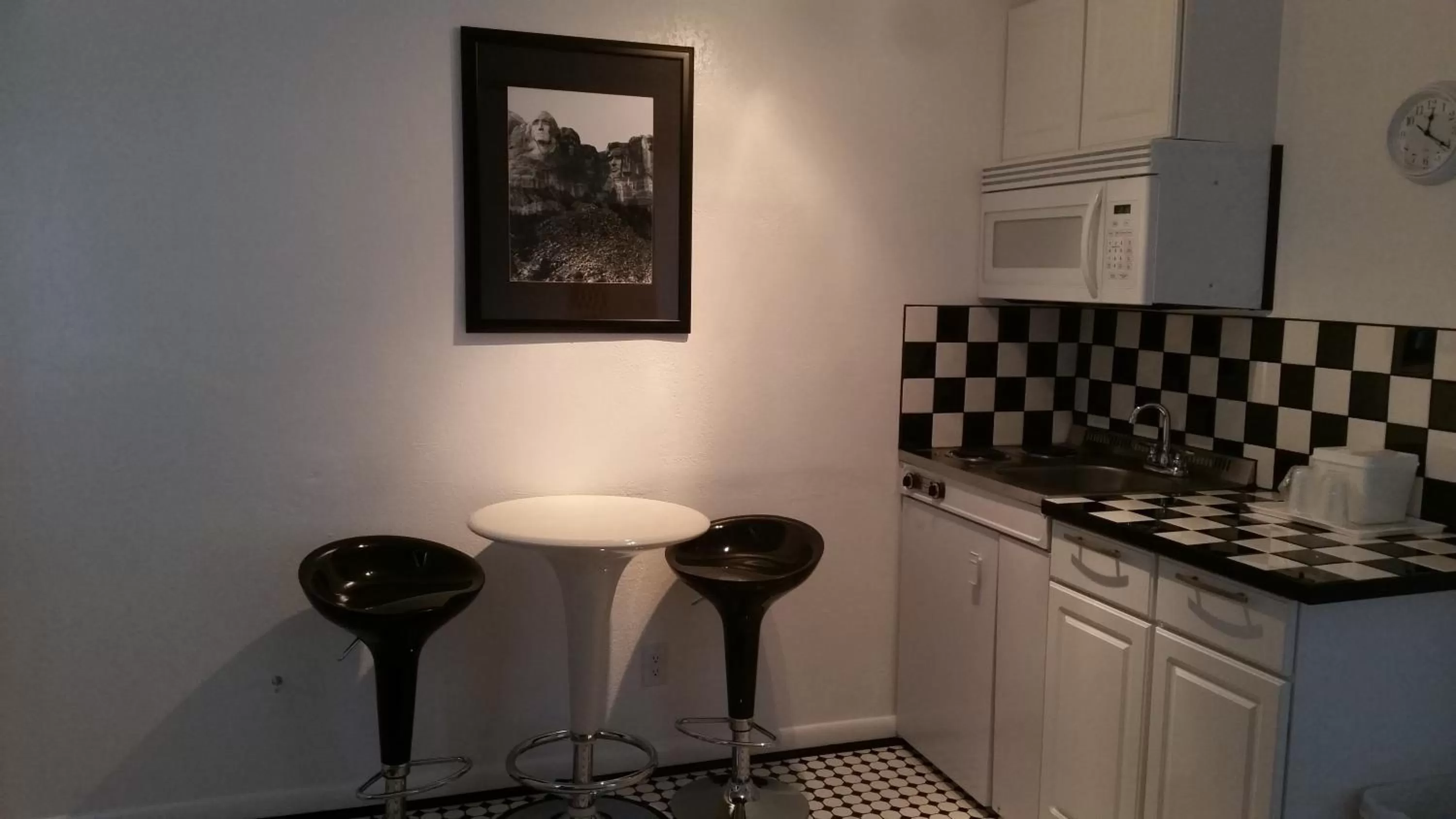 Dining area in Rocket Motel