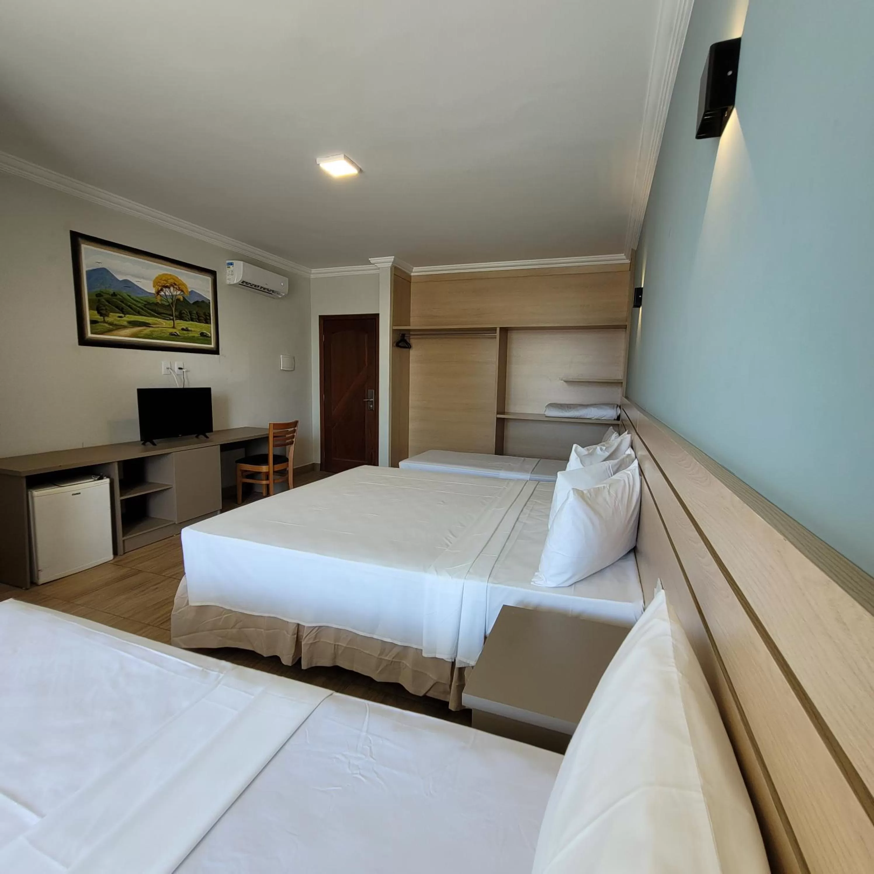 Bedroom, Bed in Porto Mar Hotel