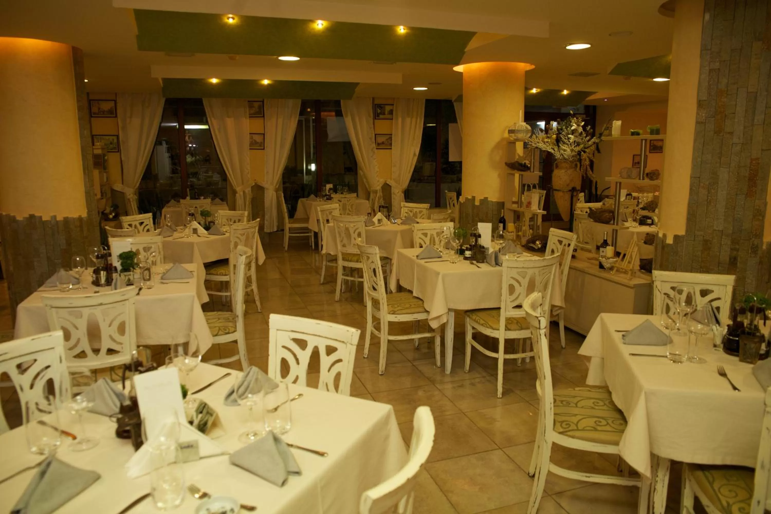 Restaurant/places to eat in Hotel Fors