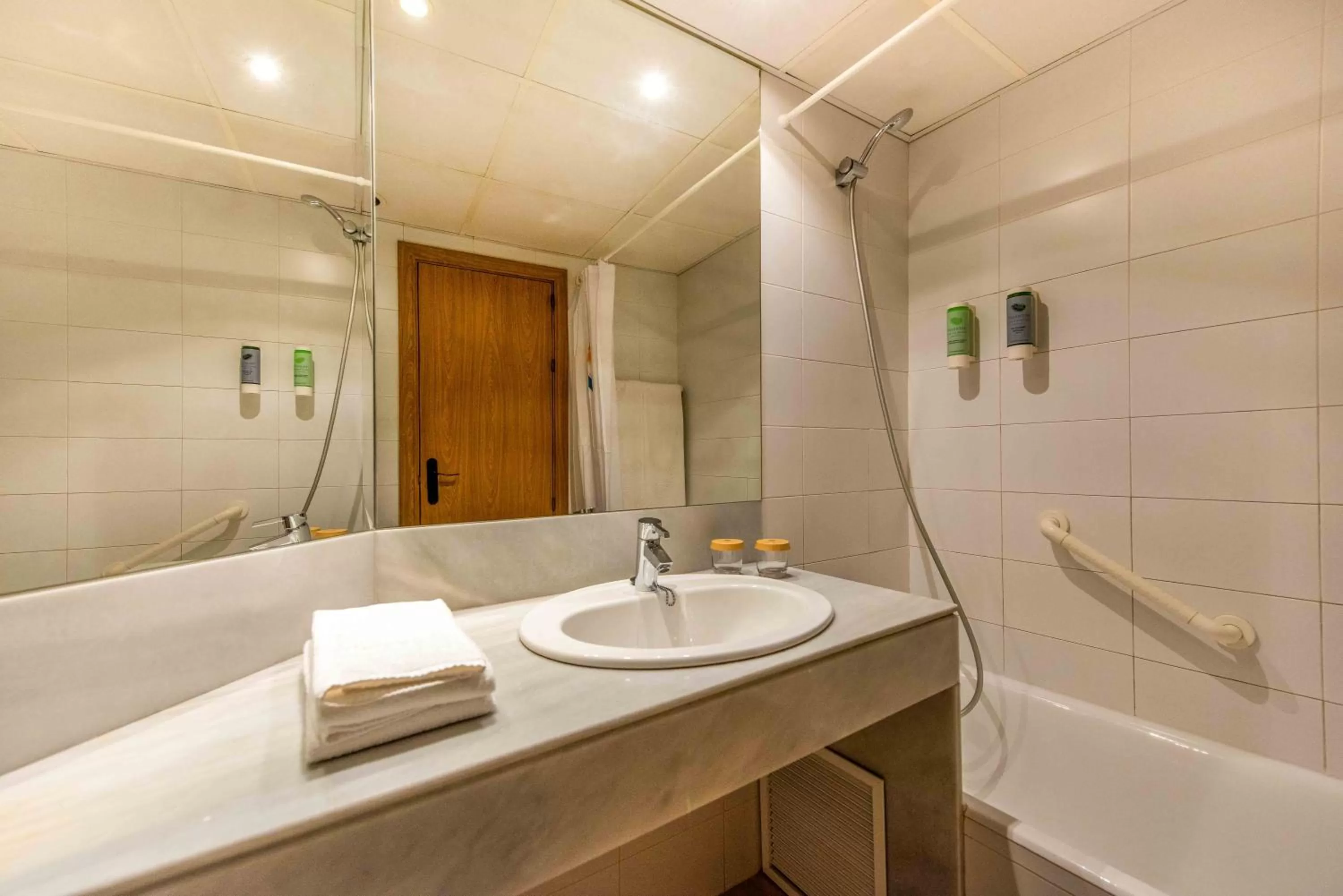 Bathroom in Valentin Park Club