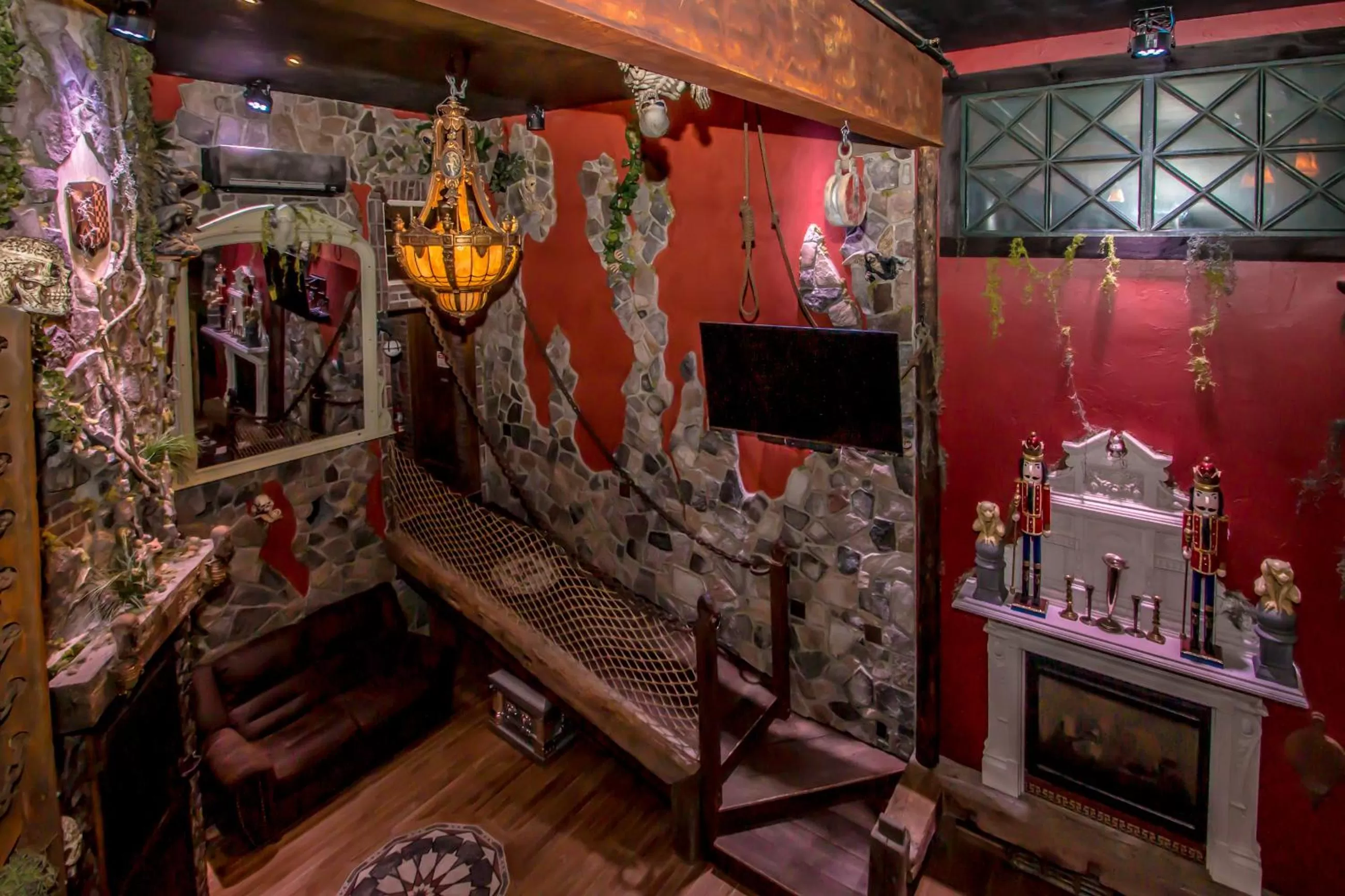 TV and multimedia in Adventure Suites