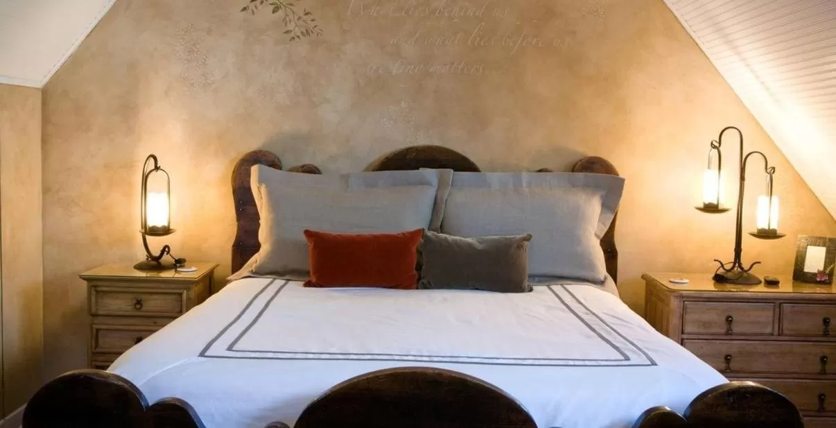 Bed in Harvey House Bed & Breakfast