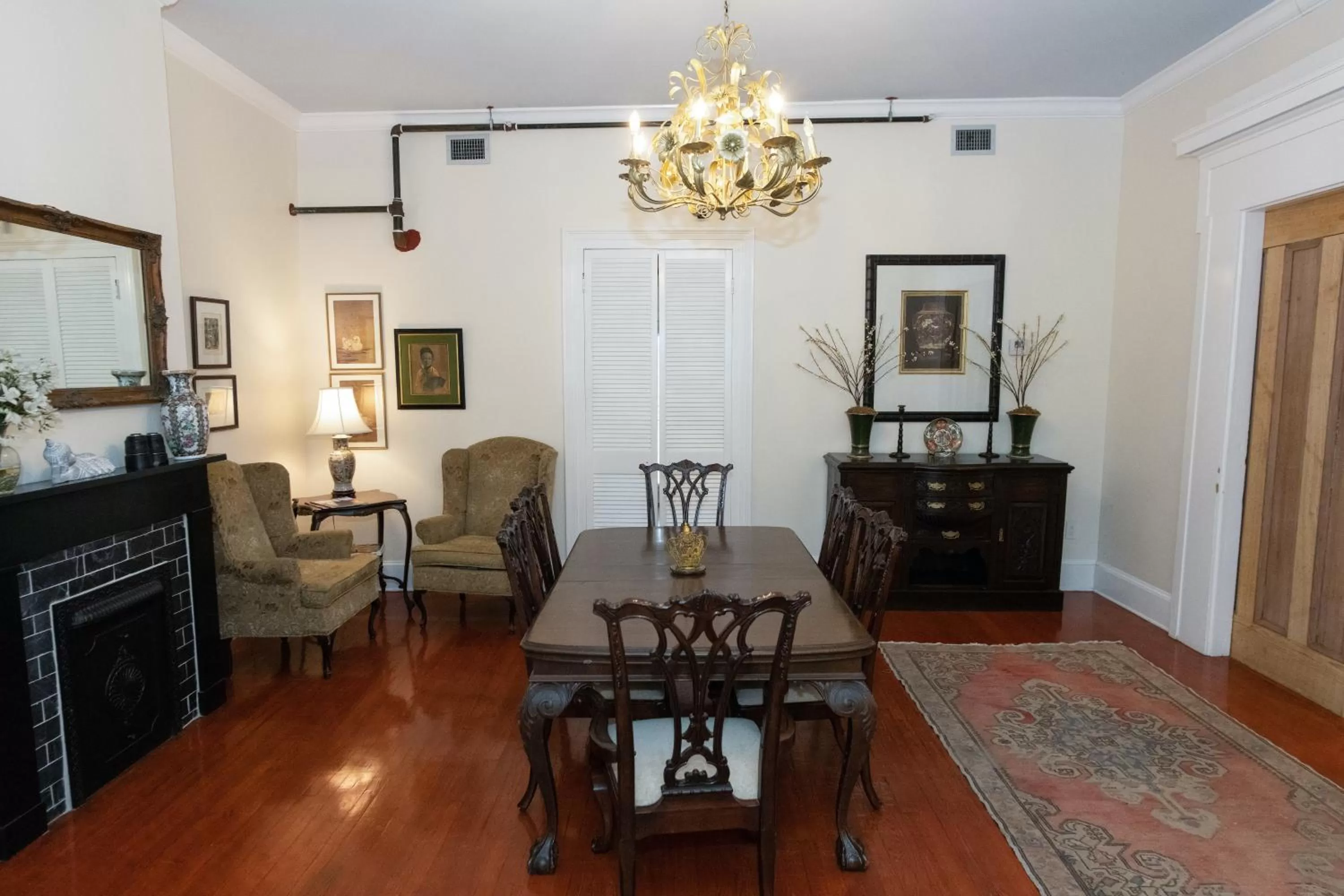 The Esplanade Guesthouse Mansion