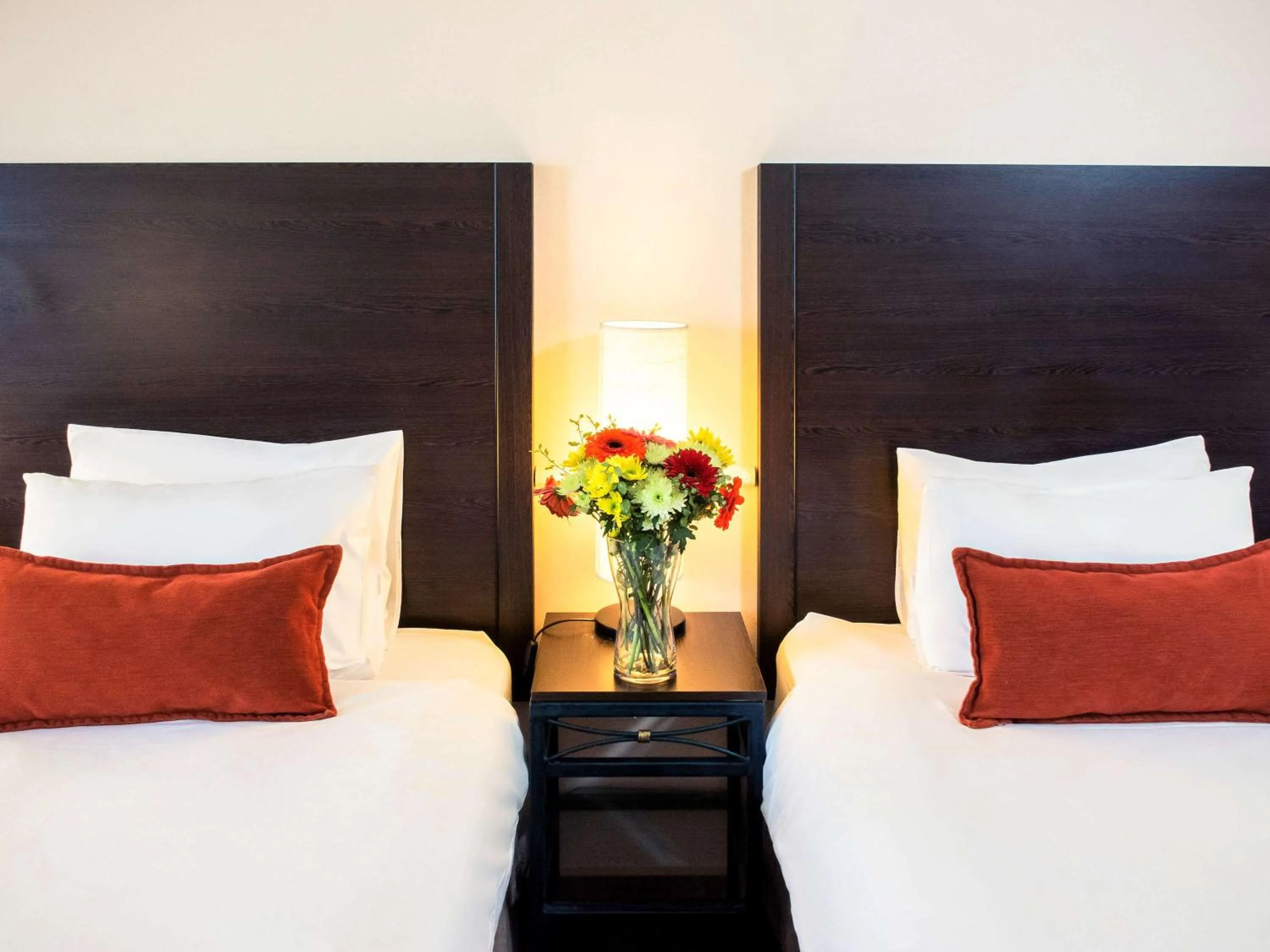 Photo of the whole room, Bed in Mercure Johannesburg Midrand