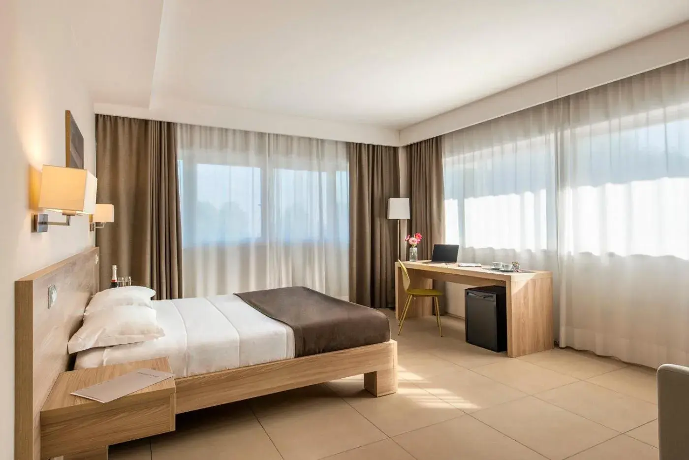 Classic Double Room with Single Sofa Bed - single occupancy in Hotel Dimorae Rooms and Suites - Apartments Classic Double Room with Single Sofa Bed - single occupancy in Hotel Dimorae Rooms and Suites - Apartments