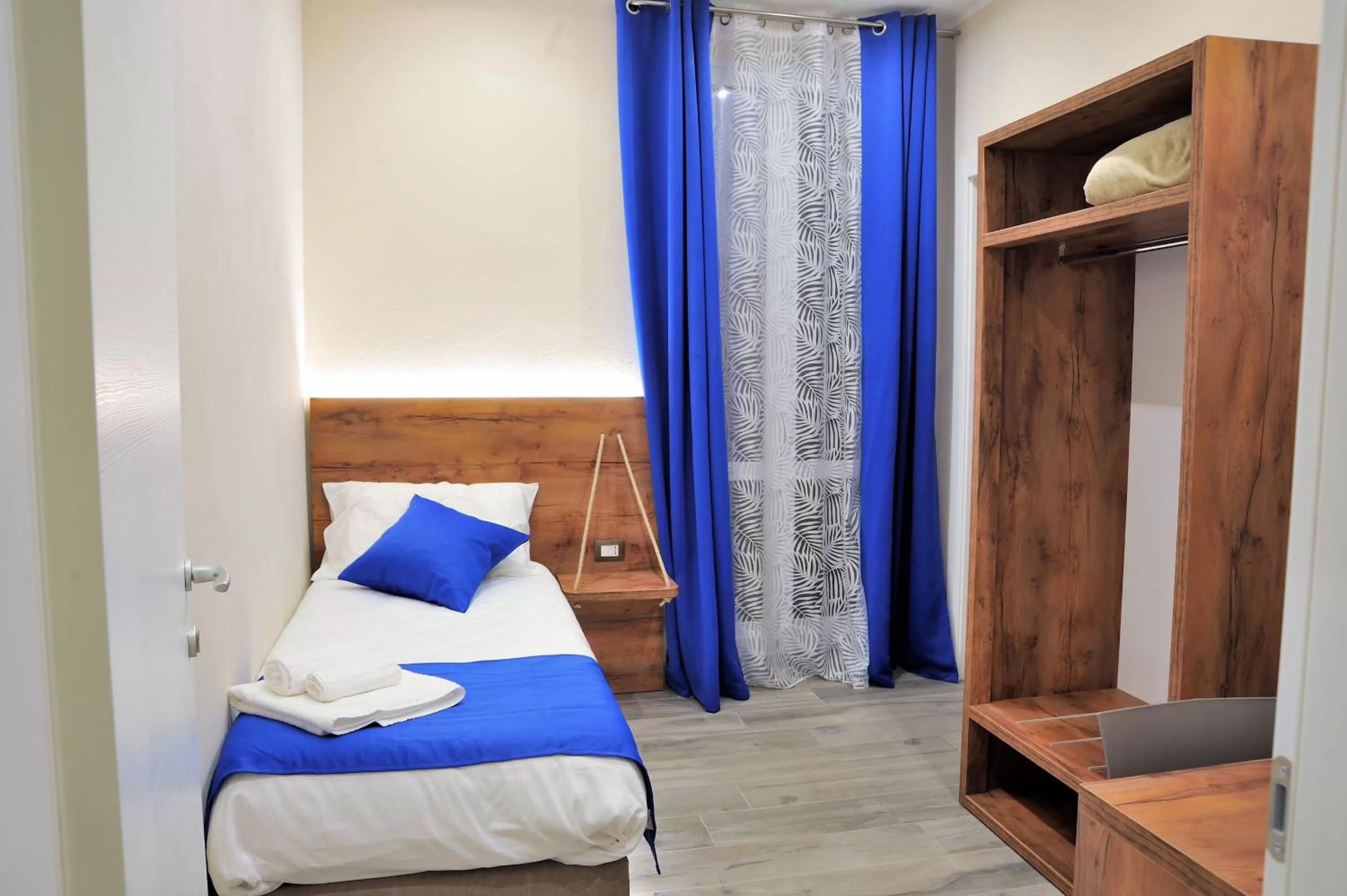 Standard Single Room with Shower in Arsenale Porto