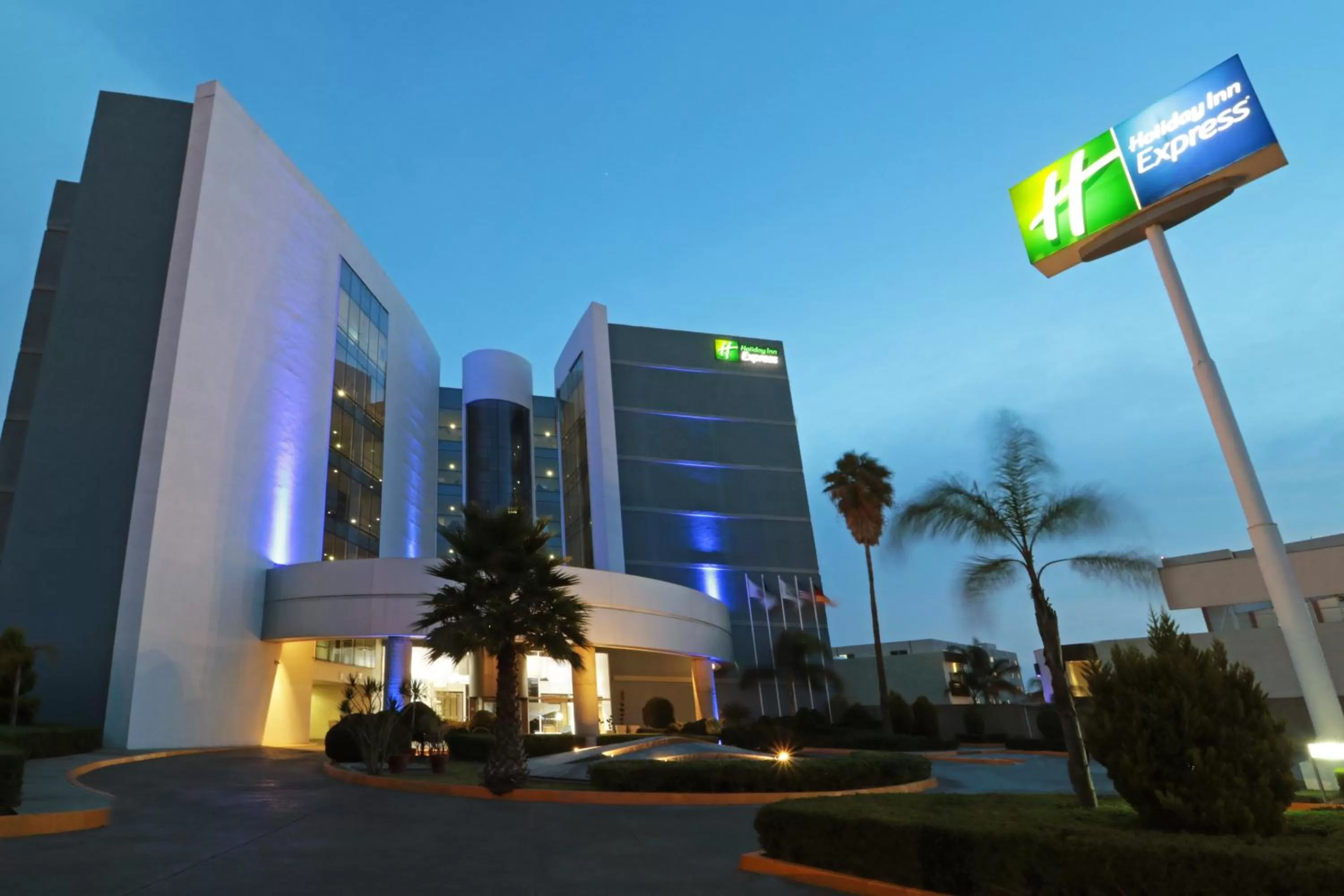 Property building in Holiday Inn Express San Luis Potosí by IHG