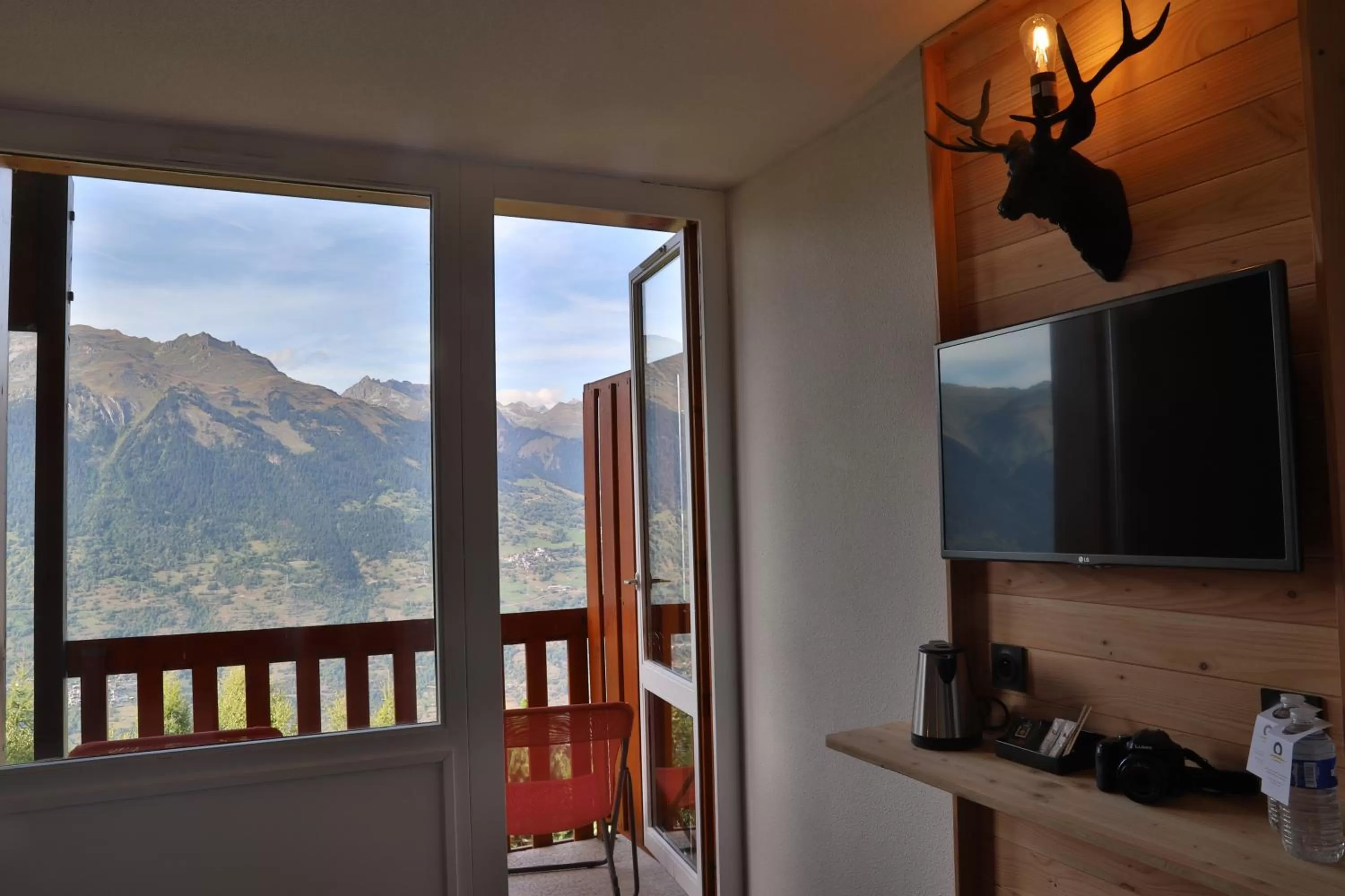 Bedroom in SOWELL Family La Lauzière