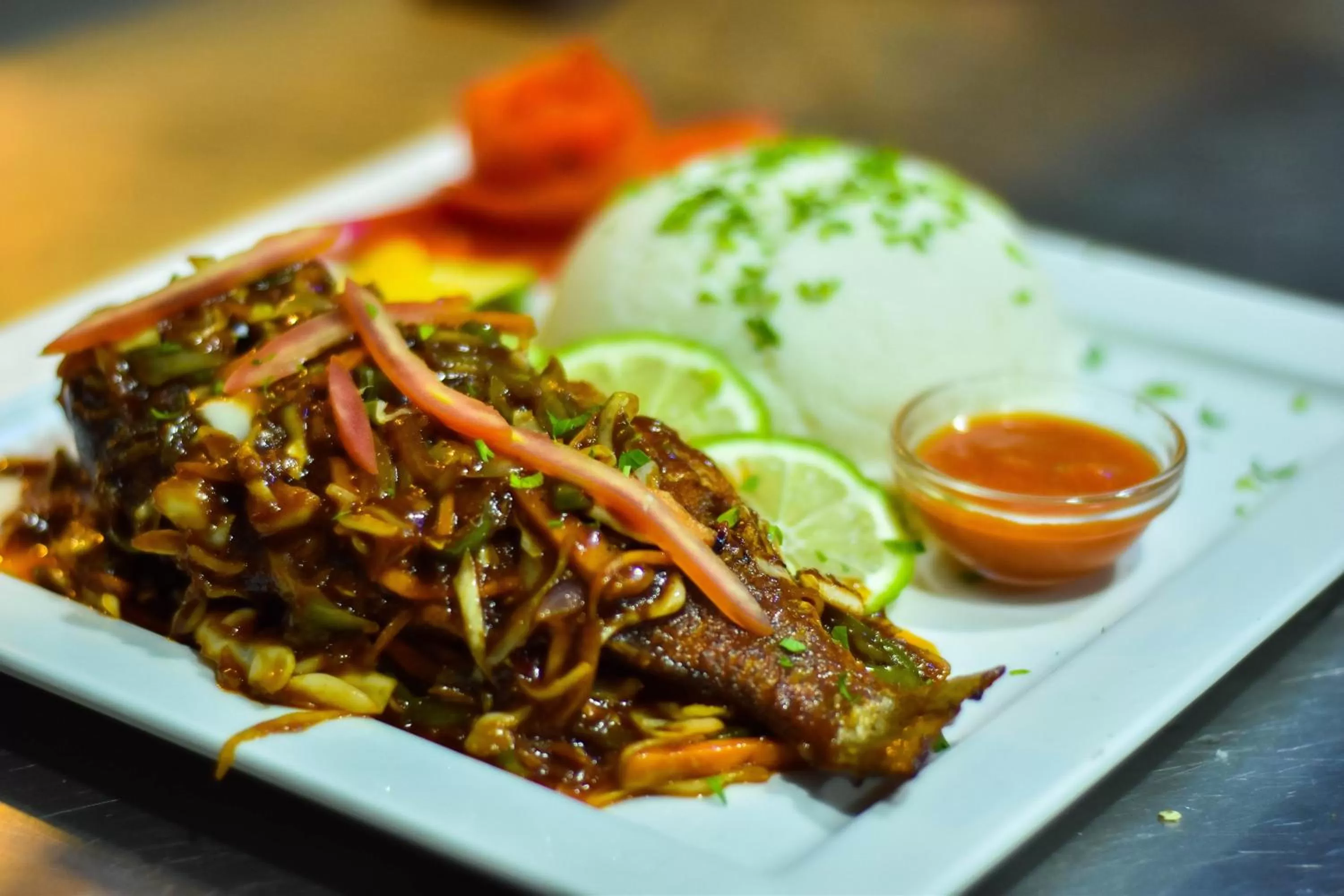 Restaurant/places to eat in Holiday Inn Dar Es Salaam by IHG