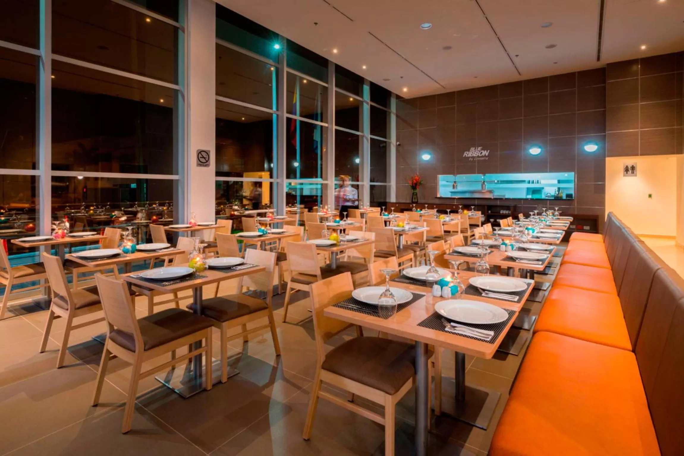 Restaurant/places to eat in Best Western Plus Santa Marta Hotel