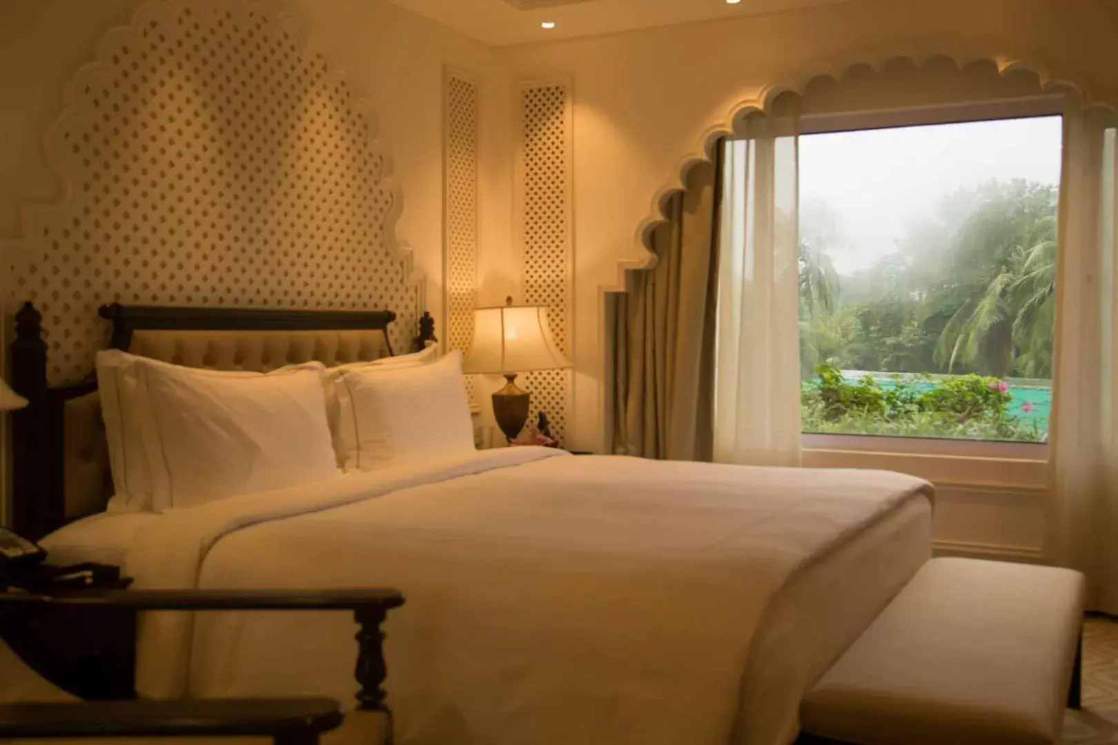 Grand Luxury Suite with One way Airport Transfers and Club Lounge access in Taj Bengal Grand Luxury Suite with One way Airport Transfers and Club Lounge access in Taj Bengal