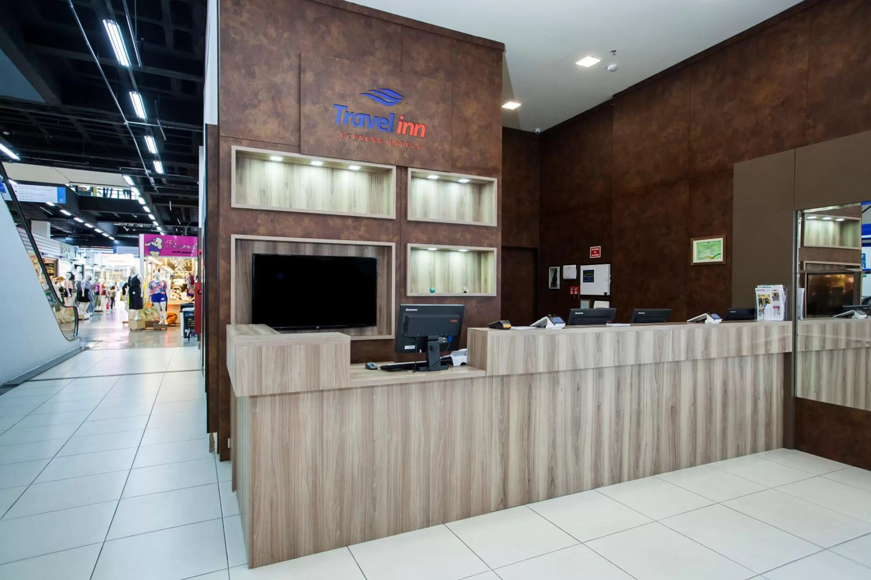 Lobby or reception in Travel Inn Express Hotels Brás