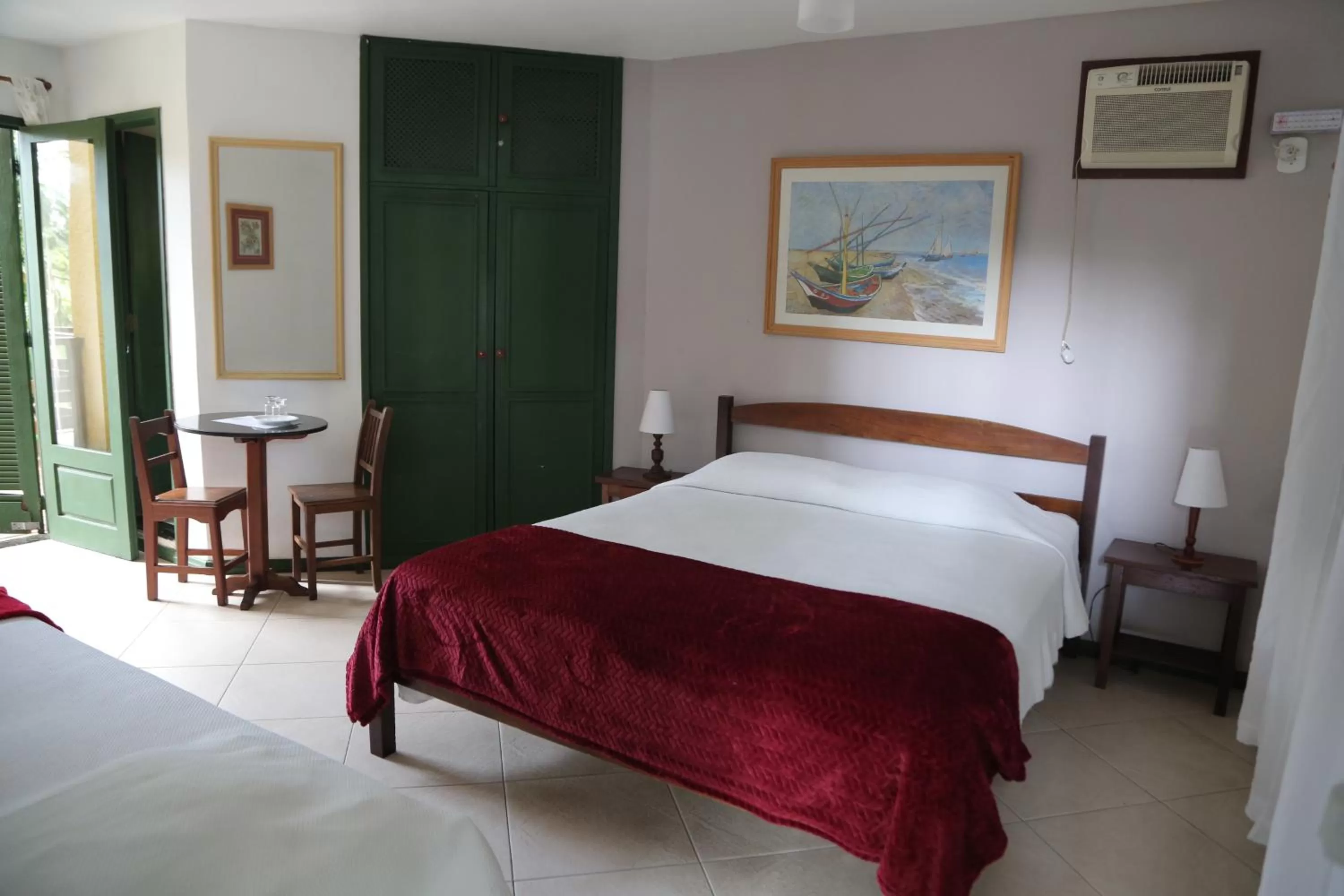 Bedroom, Bed in Pousada Saint Germain