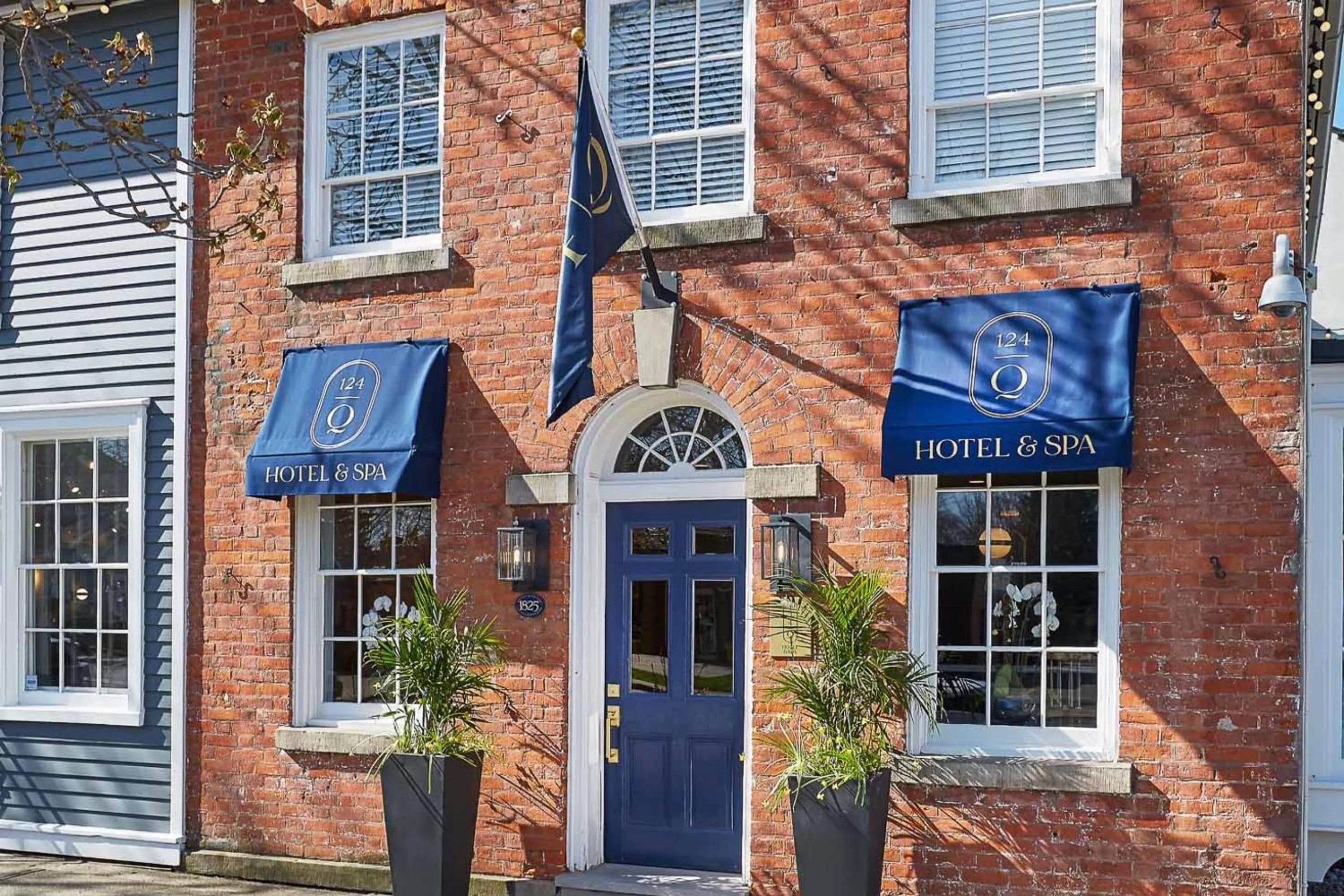 Facade/entrance in 124 on Queen Hotel & Spa