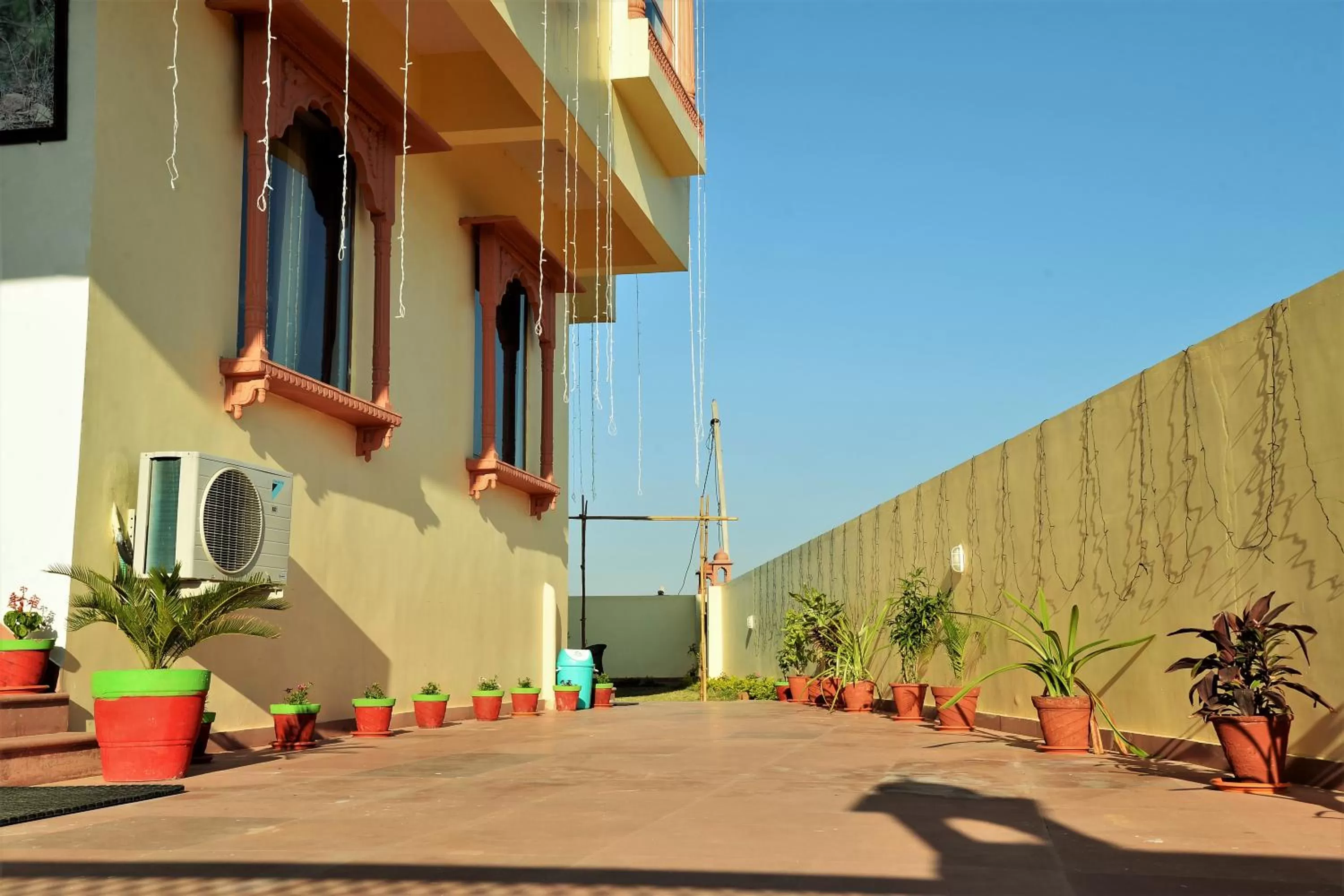 Property building in Omak Tiger Seven