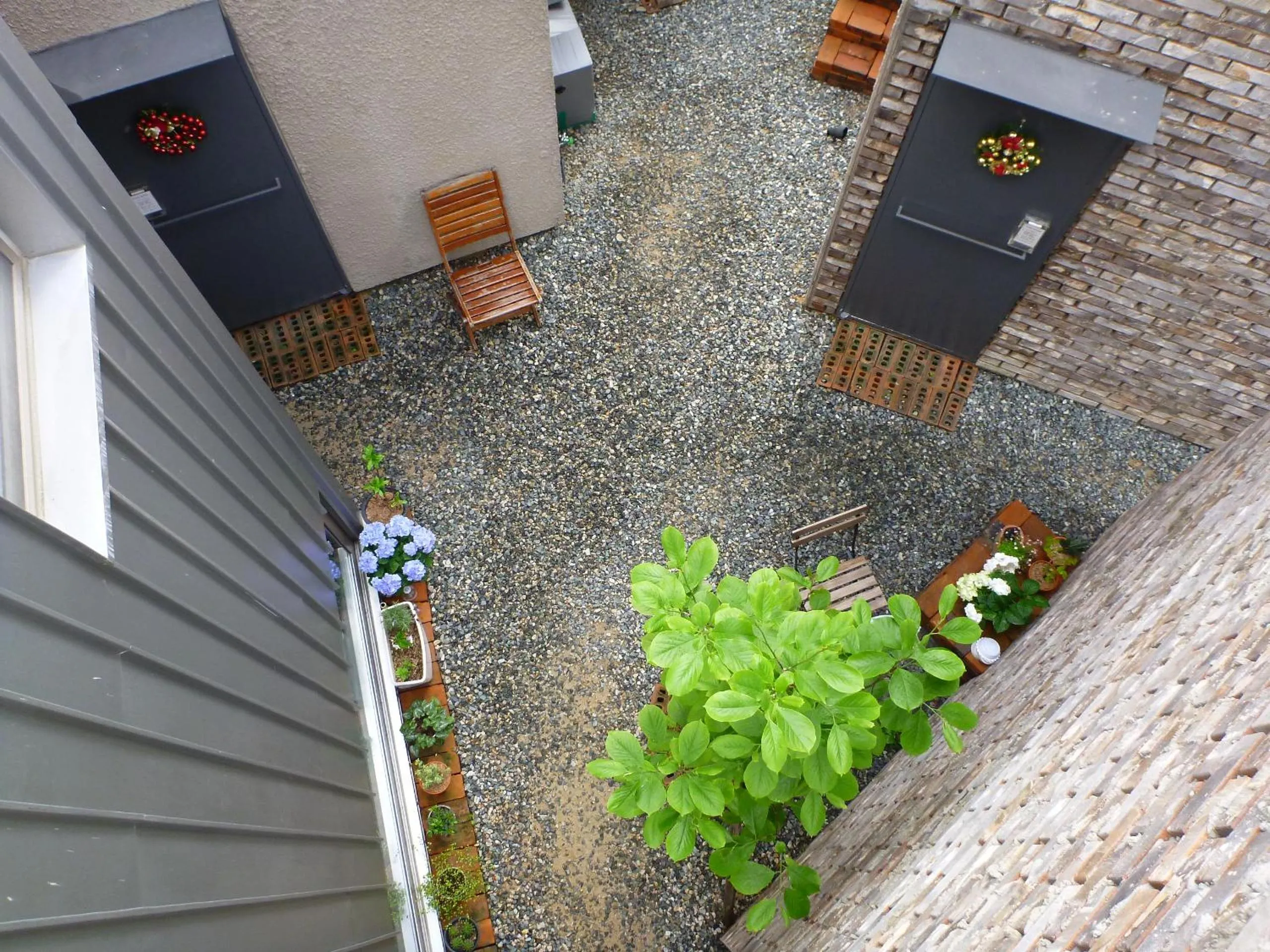 Garden in Inside Busan Hostel