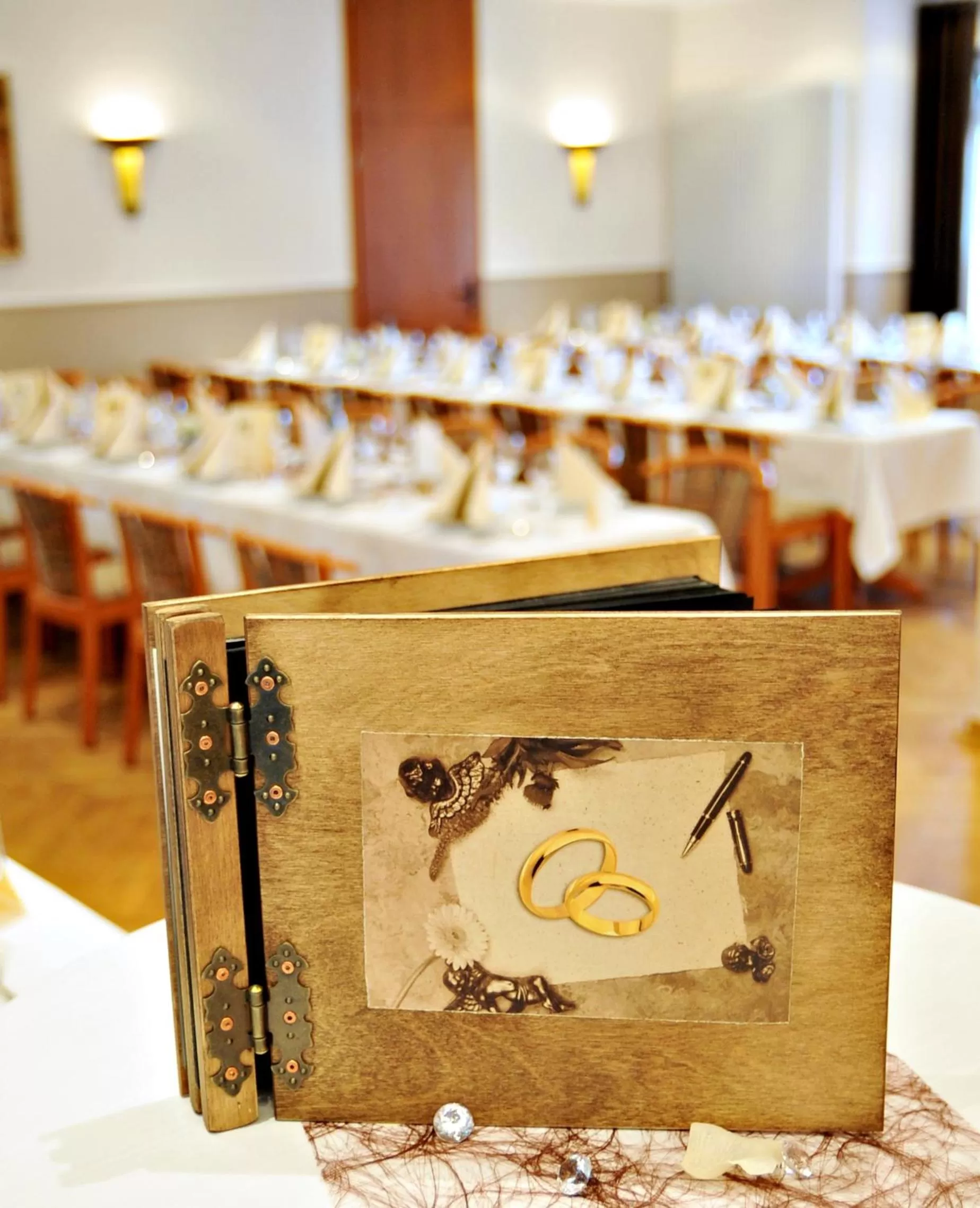 Restaurant/places to eat in Hotel Restaurant Bürgerklause Tapken