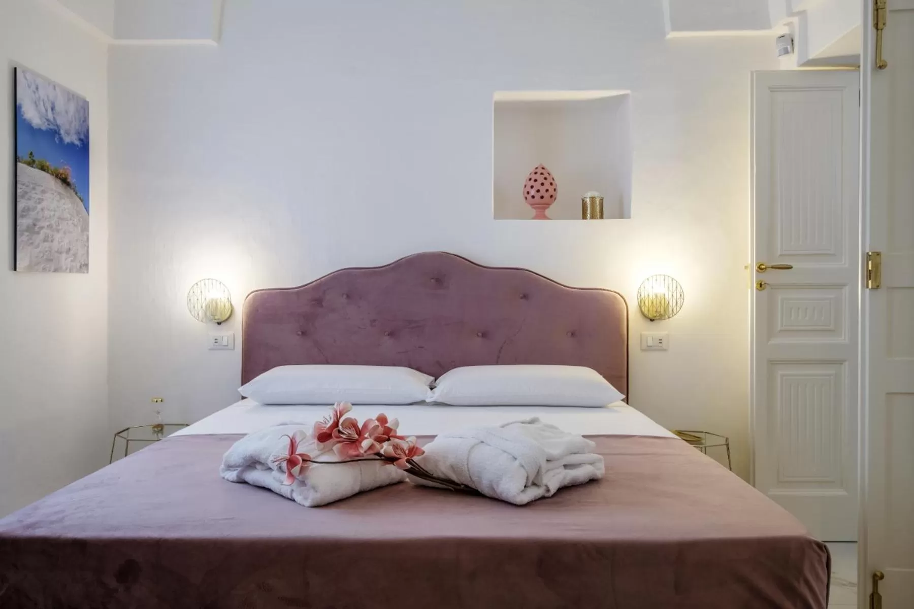 Bedroom, Bed in La Bella Ostuni Suites