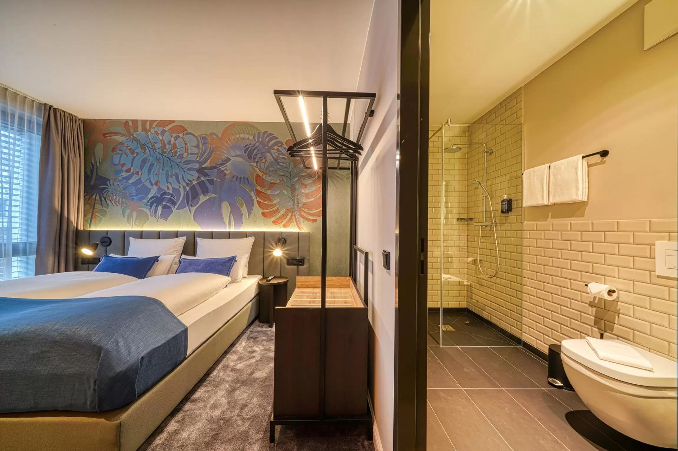 Photo of the whole room, Bed in Vienna House Easy by Wyndham Bonn City