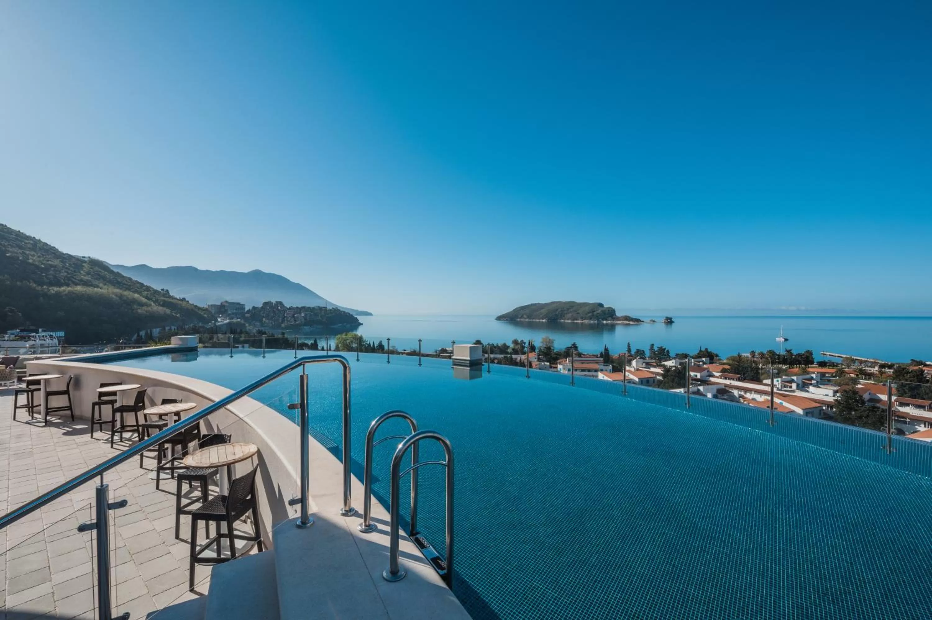 Swimming pool in Iberostar Waves Slavija