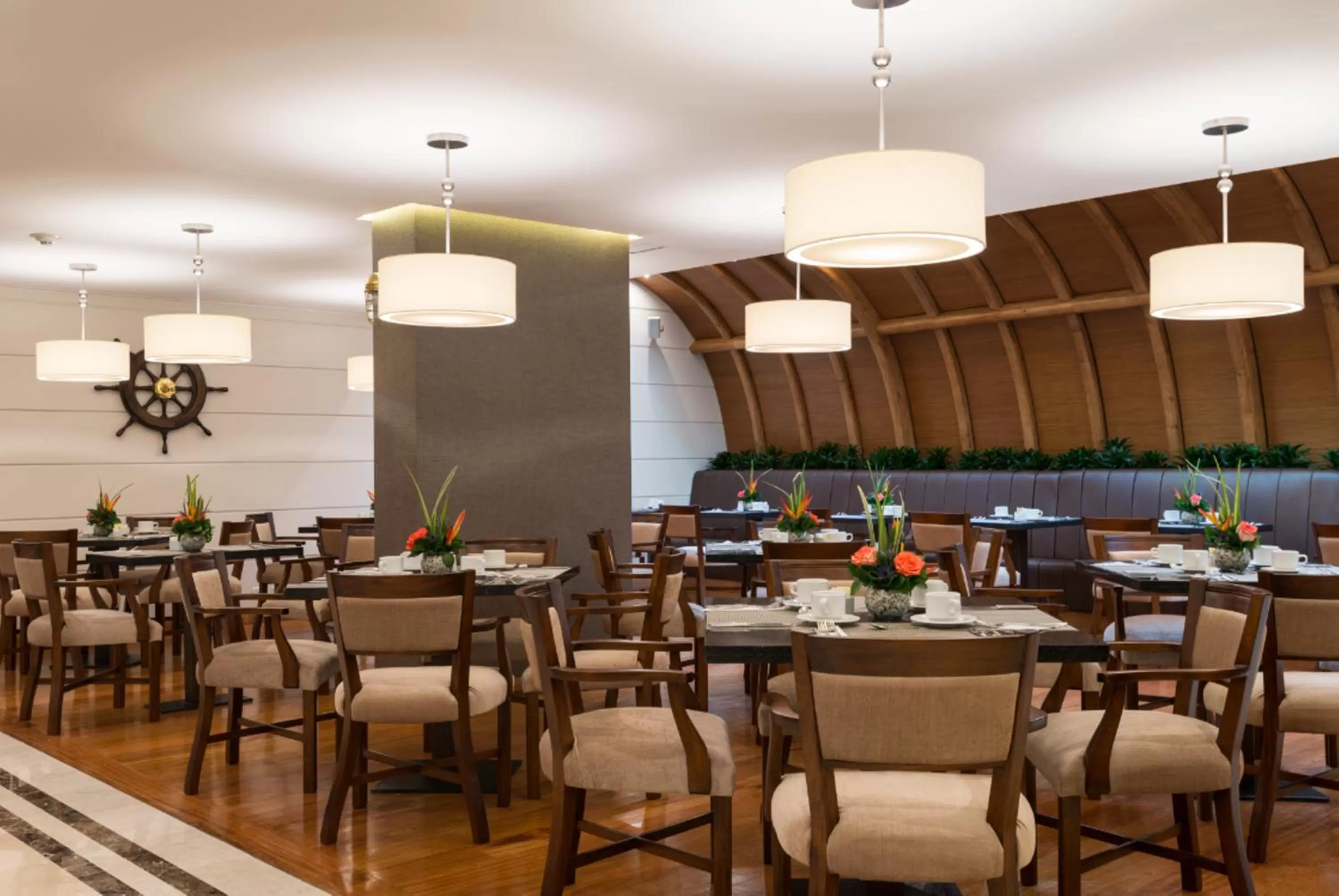 Restaurant/places to eat in Hotel Dann Carlton Bogota