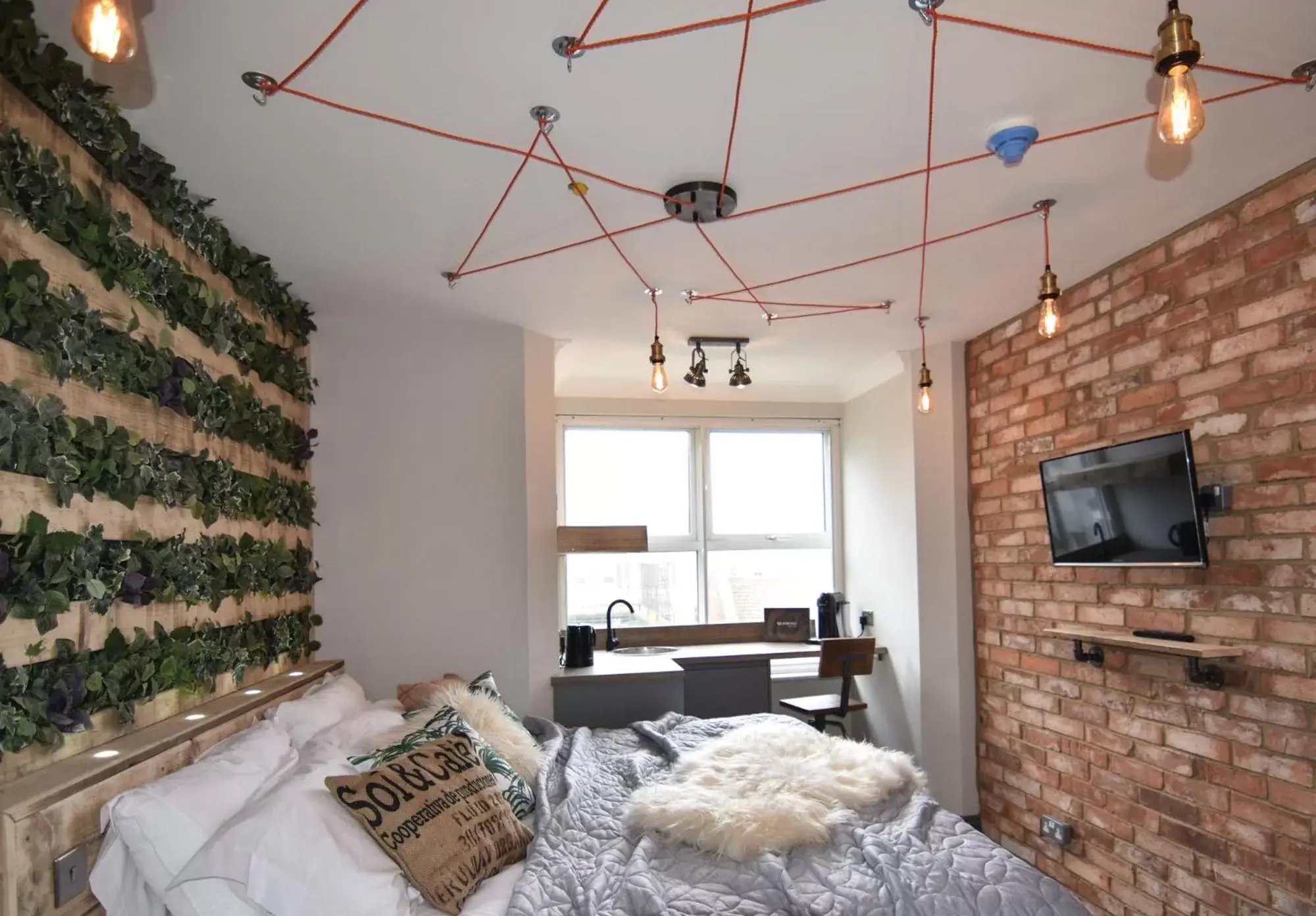 Double Room with Private Bathroom in One Broad Street Double Room with Private Bathroom in One Broad Street