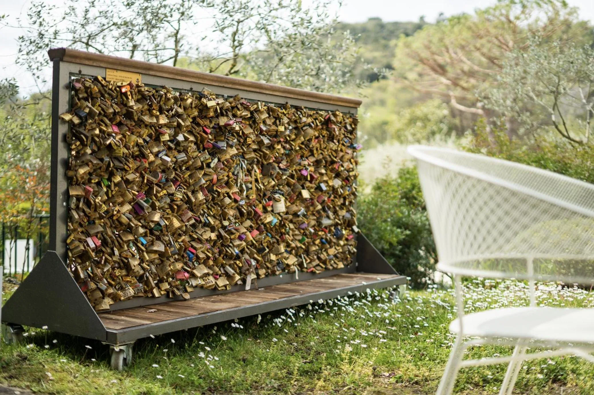 Decorative detail in Hotel Restaurant La Vague de Saint Paul