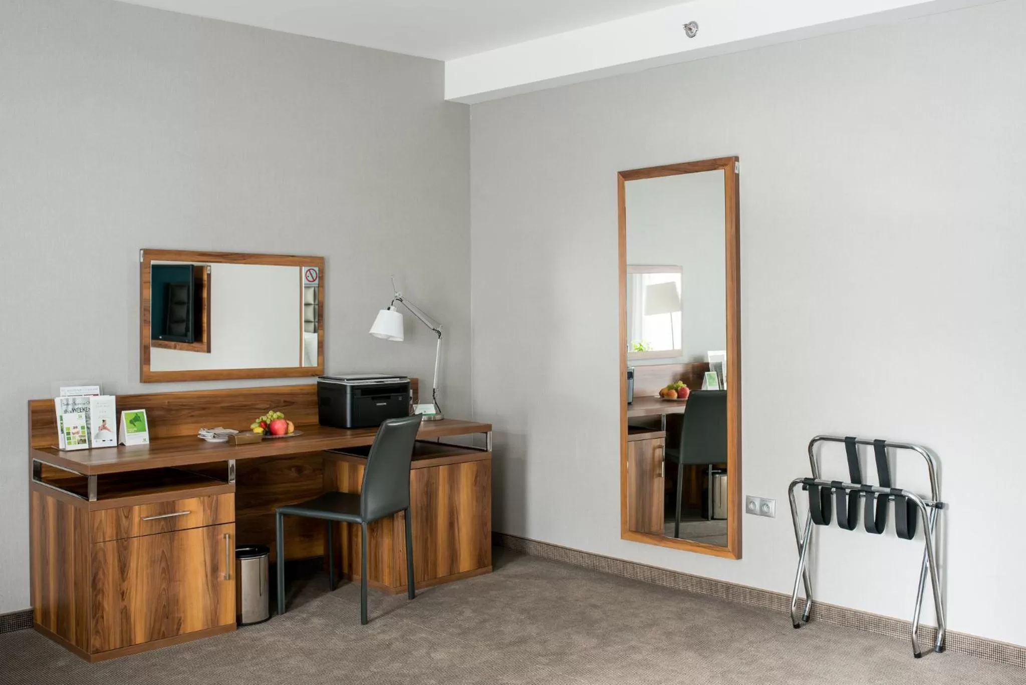 Photo of the whole room in Holiday Inn Krakow City Centre by IHG