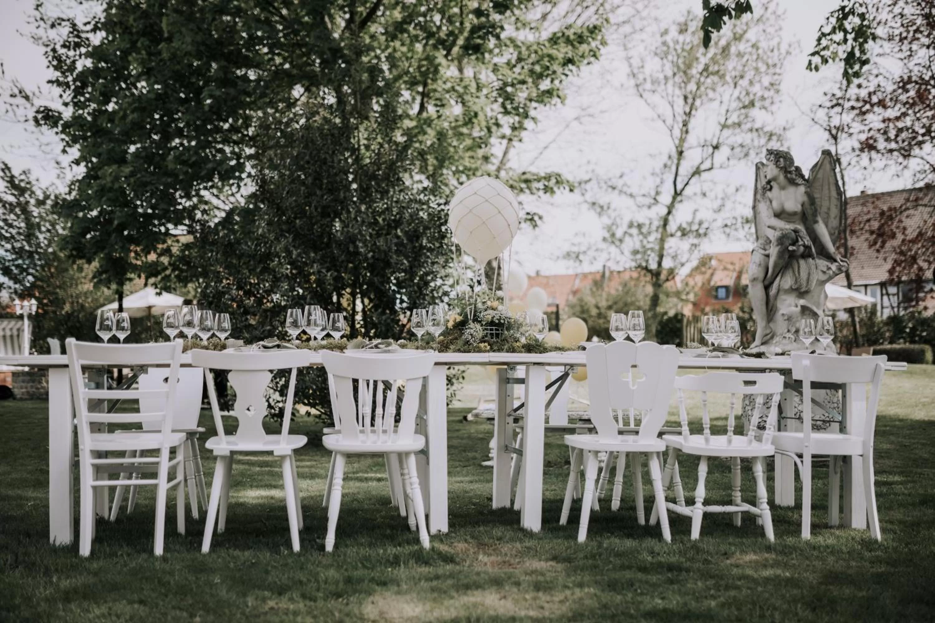Garden in Parkhotel Bilm im Glück am Stadtrand Hannovers