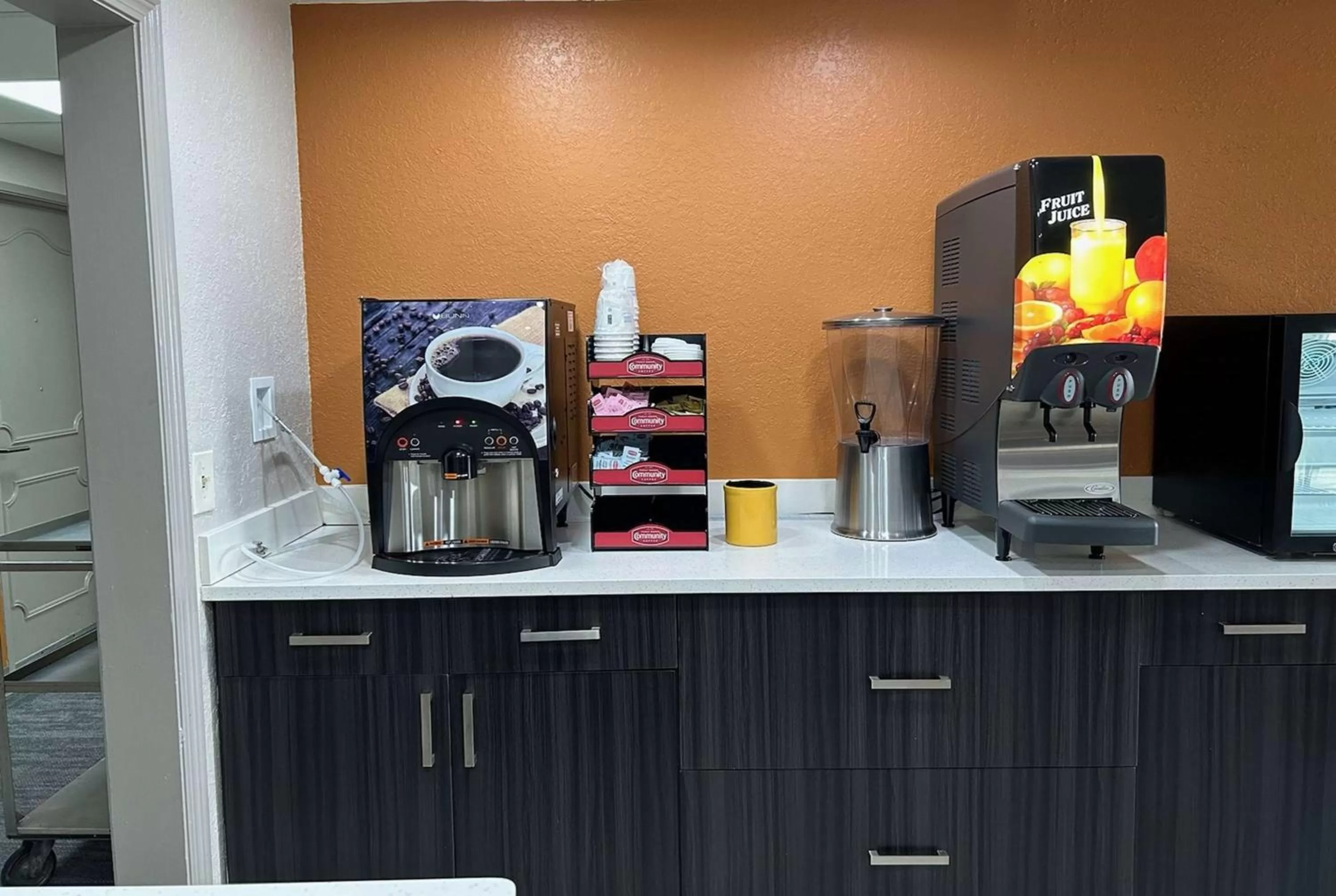 Breakfast in La Quinta by Wyndham Orlando South