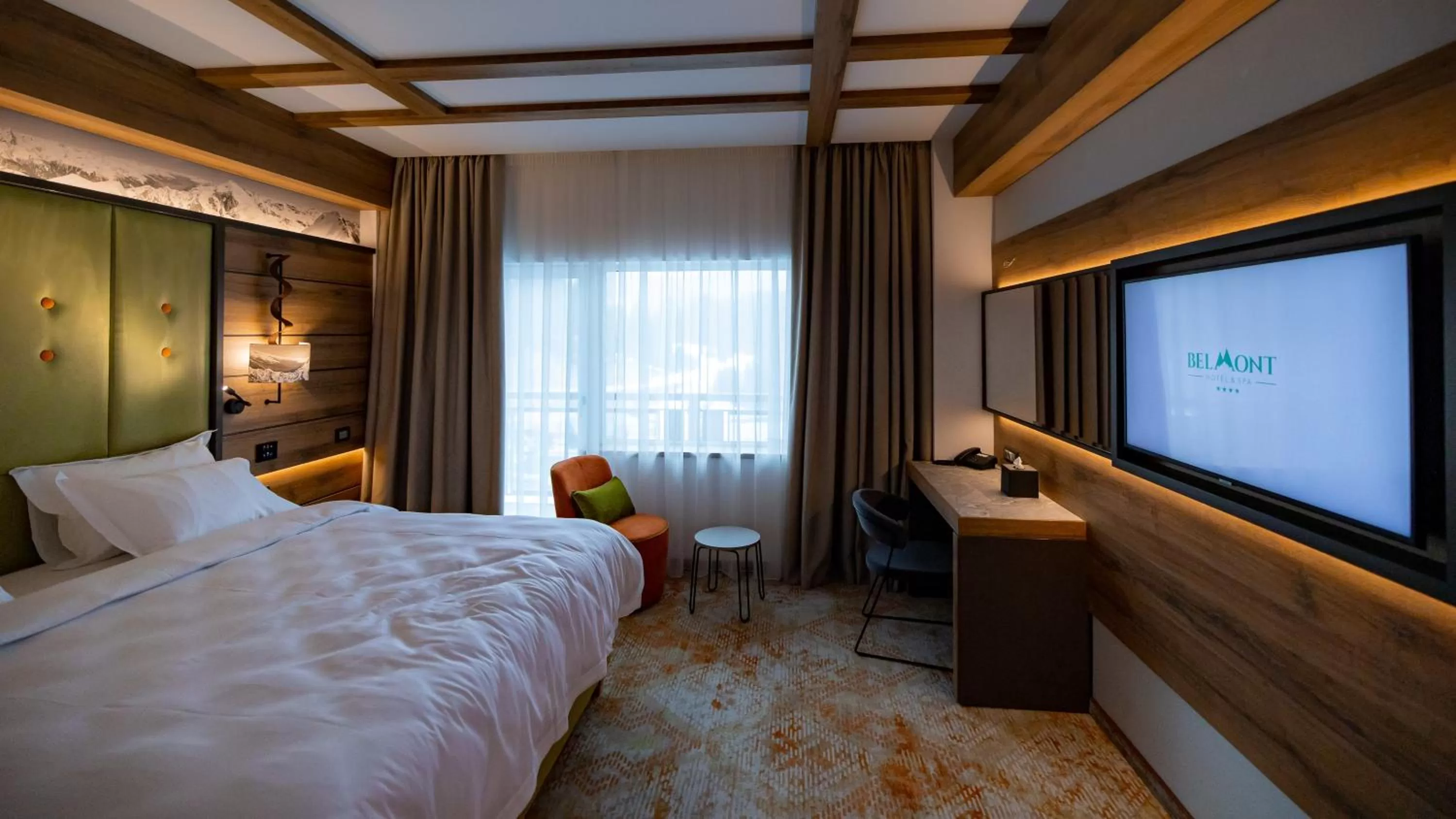 TV and multimedia, Bed in Hotel Belmont & Spa