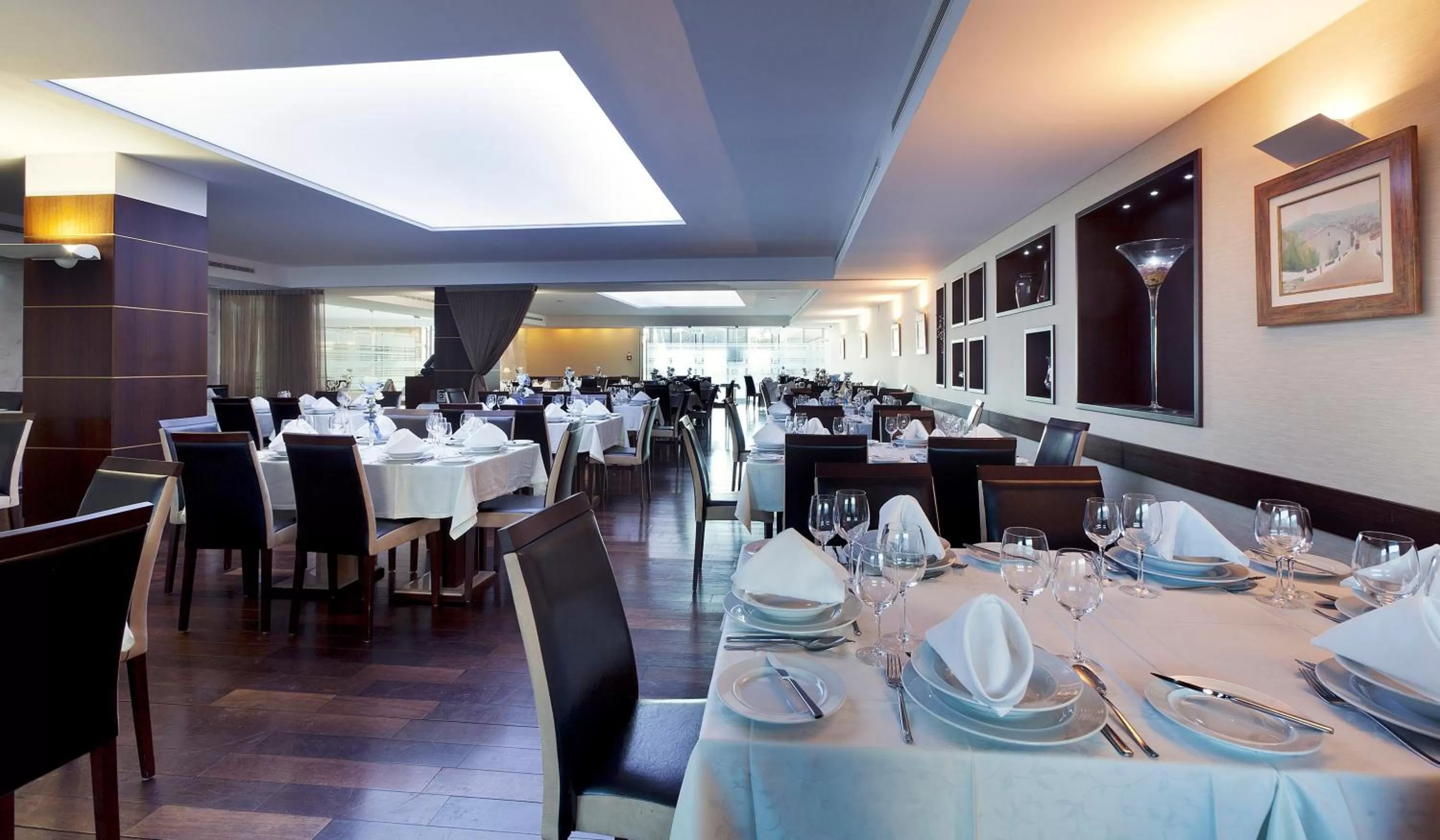Restaurant/places to eat in Hotel Lux Fatima