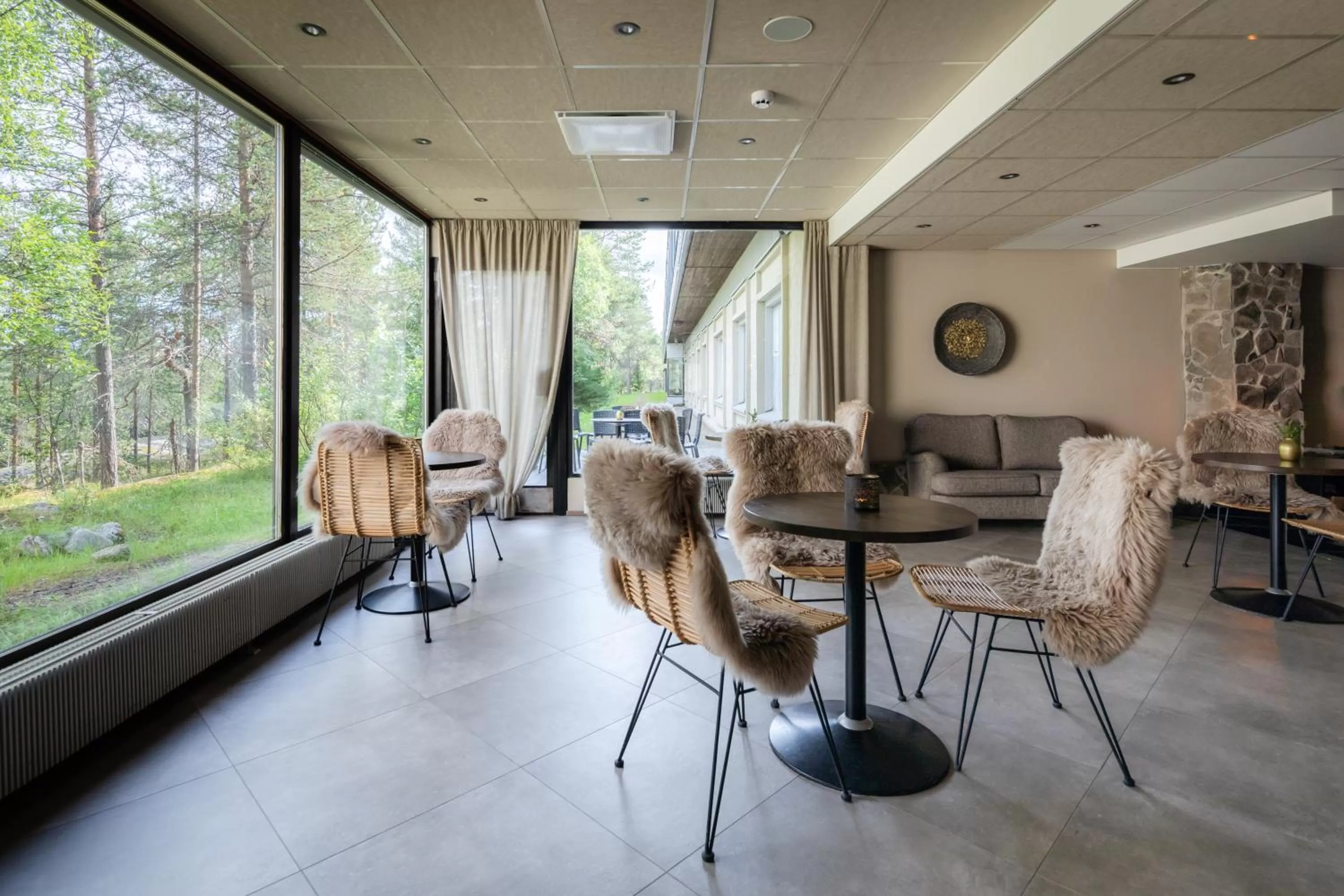 Lounge or bar in Lapland Hotels Sky Ounasvaara