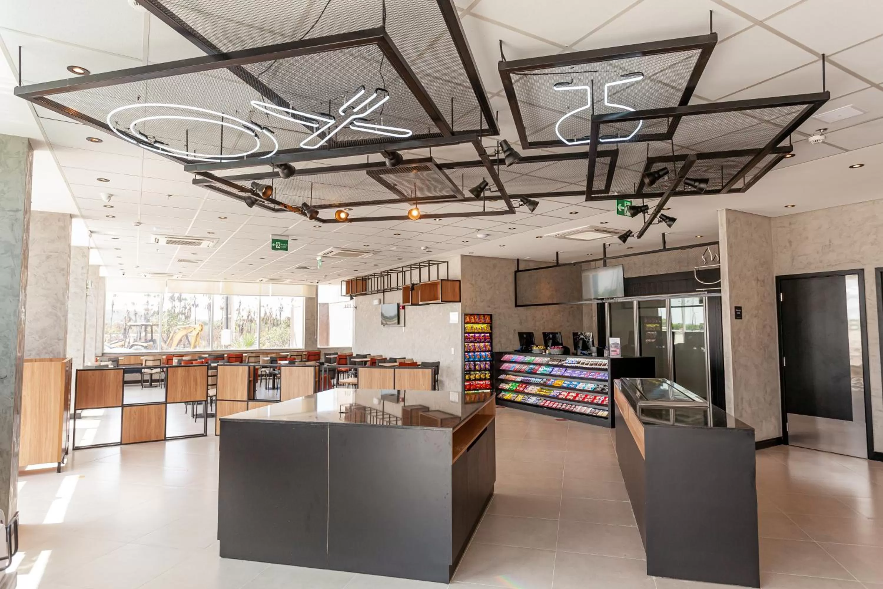 Restaurant/places to eat in ibis Caucaia Porto do Pecem