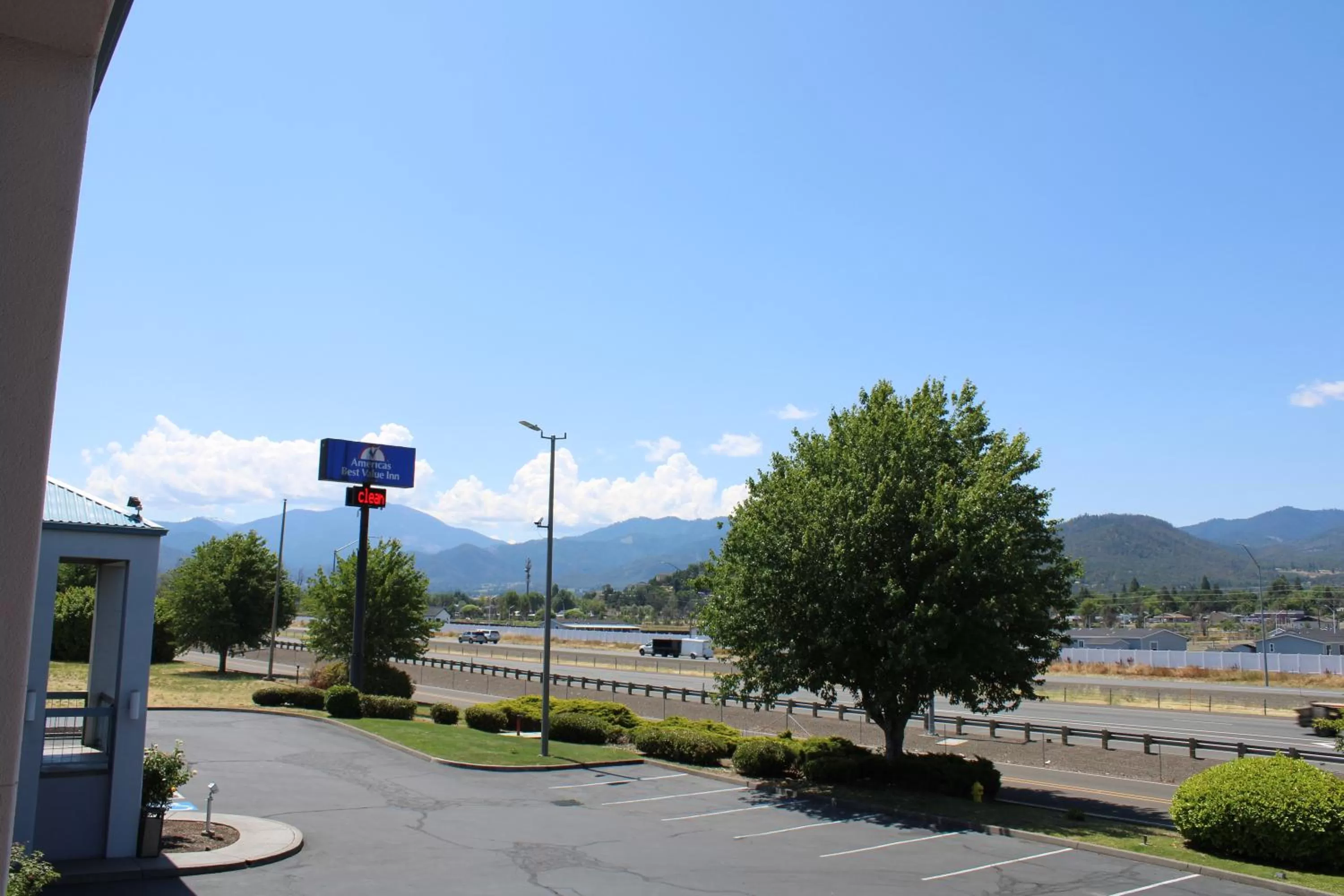 Americas Best Value Inn Phoenix Medford