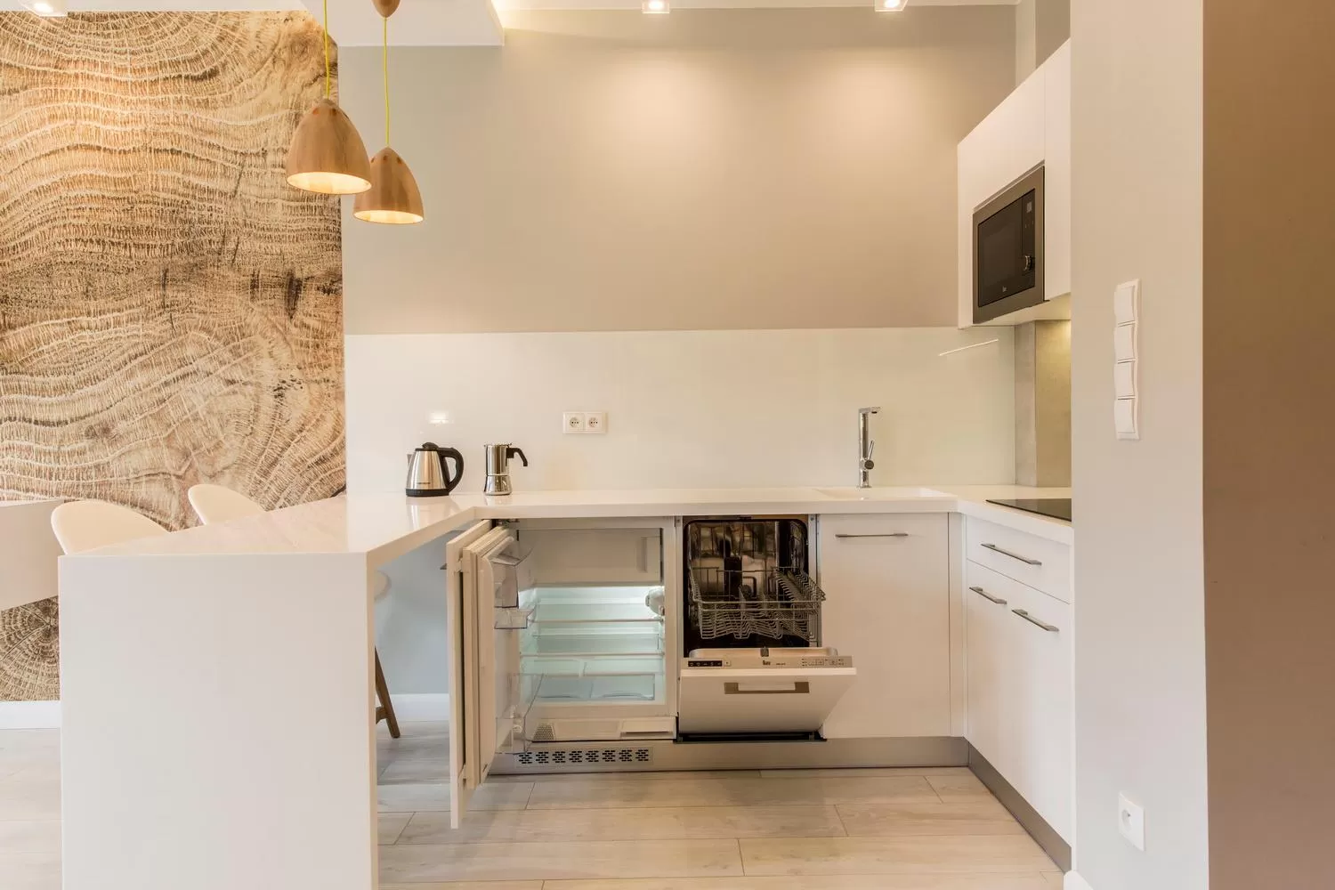 Kitchen or kitchenette in Royal Hill Residence