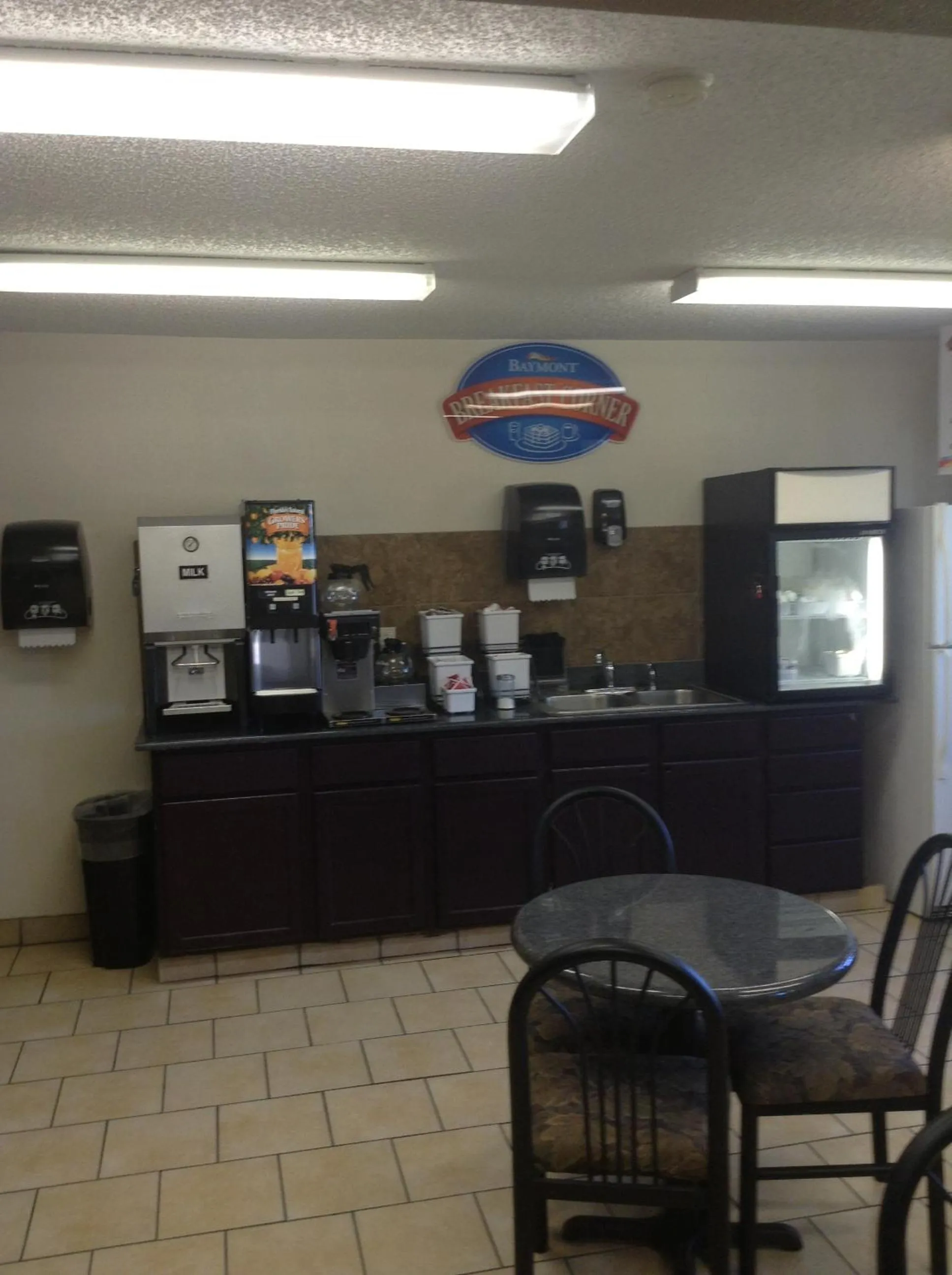 Restaurant/places to eat in Baymont by Wyndham Dubuque